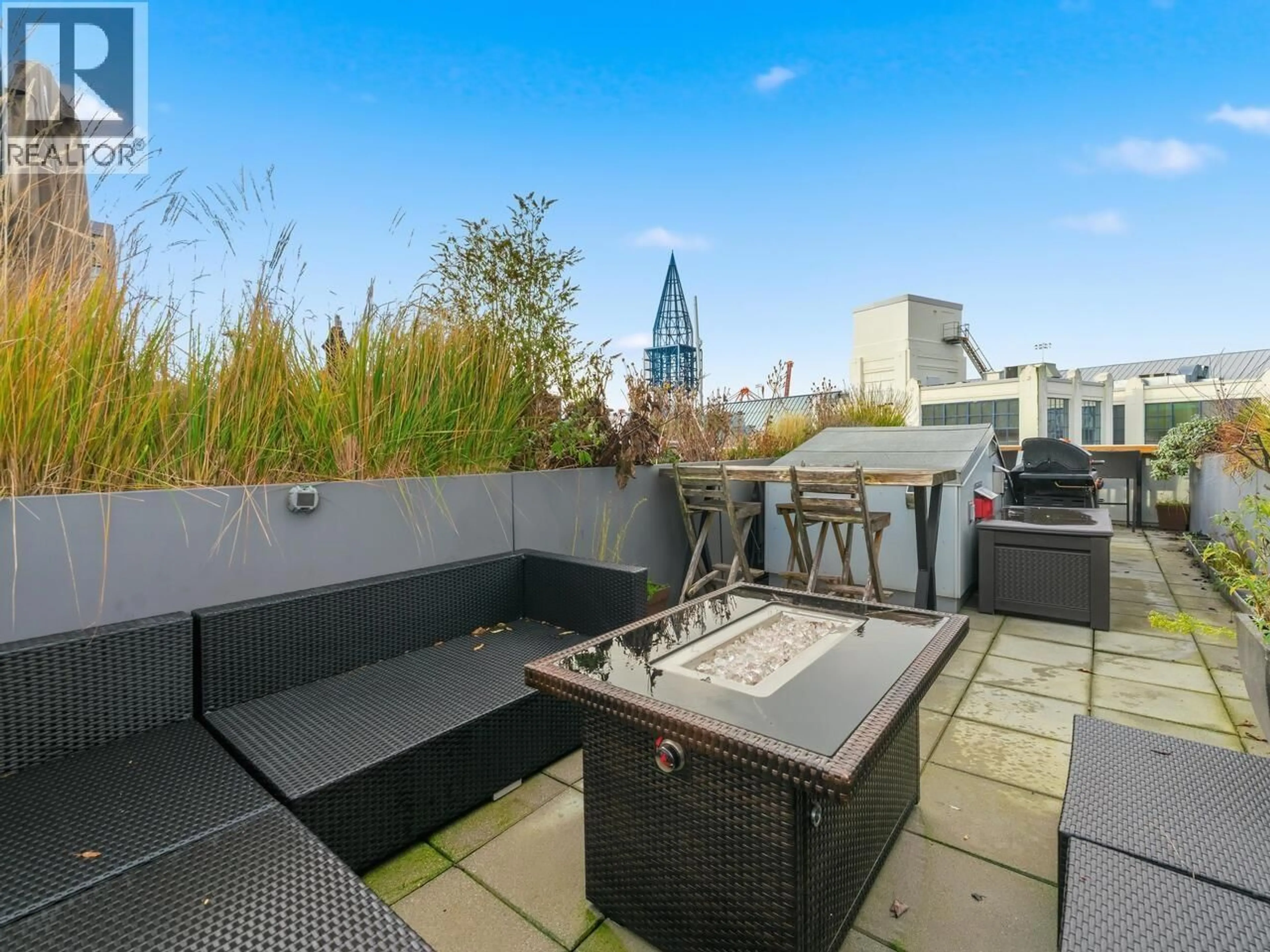 Patio, city buildings view from balcony for 305 - 626 ALEXANDER STREET, Vancouver British Columbia V6A1C9