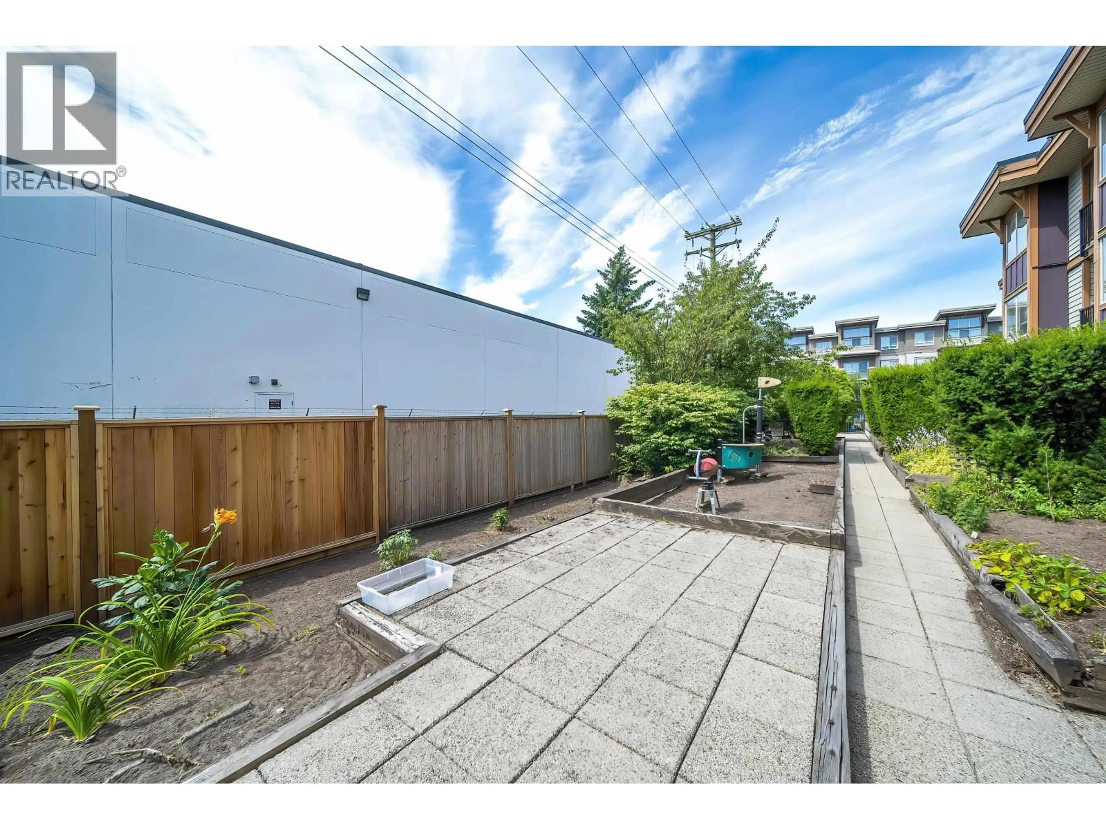 Patio, street for 110 - 5000 IMPERIAL STREET, Burnaby British Columbia V5J1C8