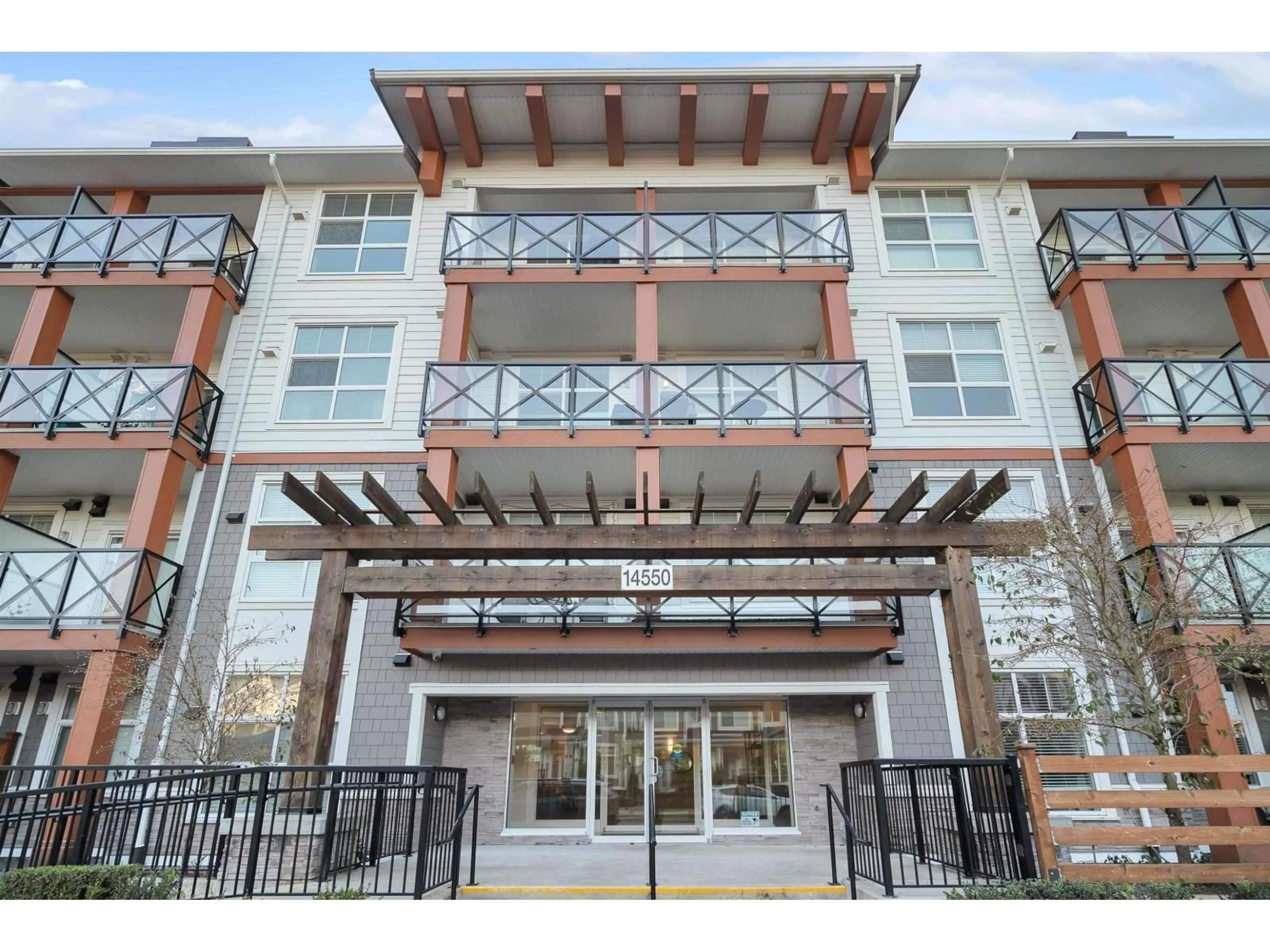 Unknown for 102 - 14550 WINTER CRESCENT, Surrey British Columbia V4P0G4