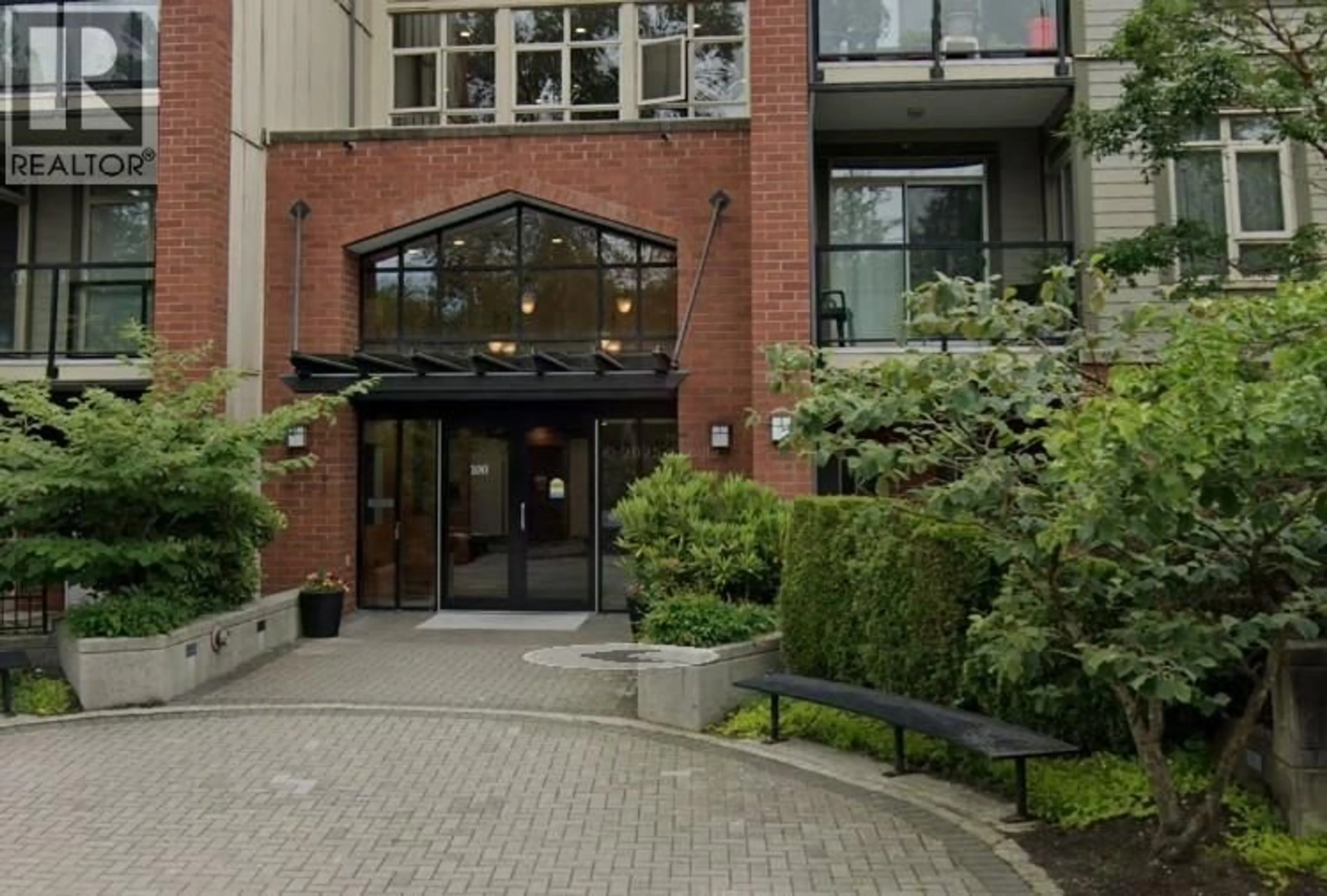 Indoor foyer for 302 - 100 CAPILANO ROAD, Port Moody British Columbia V3H5M9