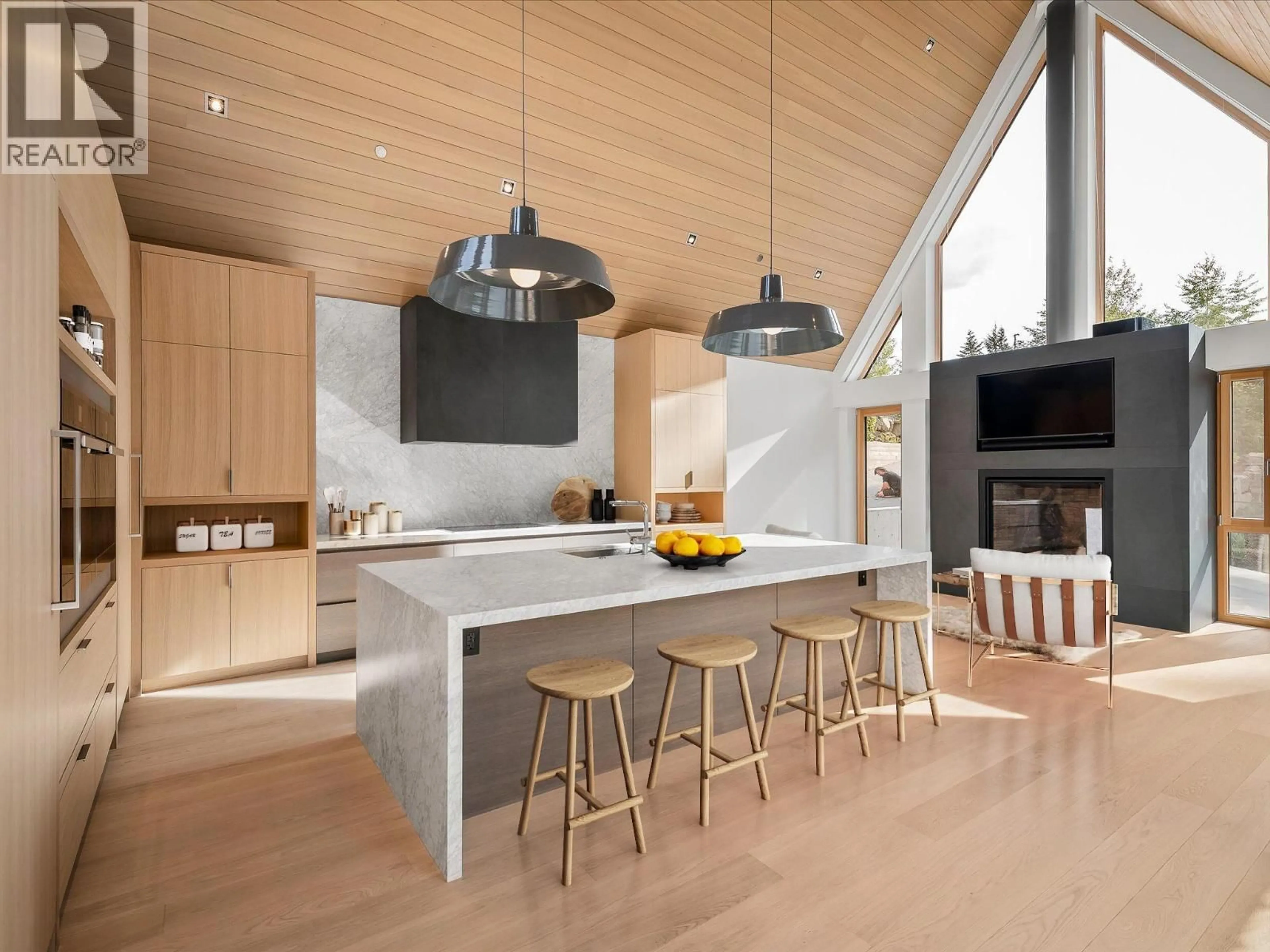 Contemporary kitchen, unknown for 2925 KADENWOOD DRIVE, Whistler British Columbia V8E0L6