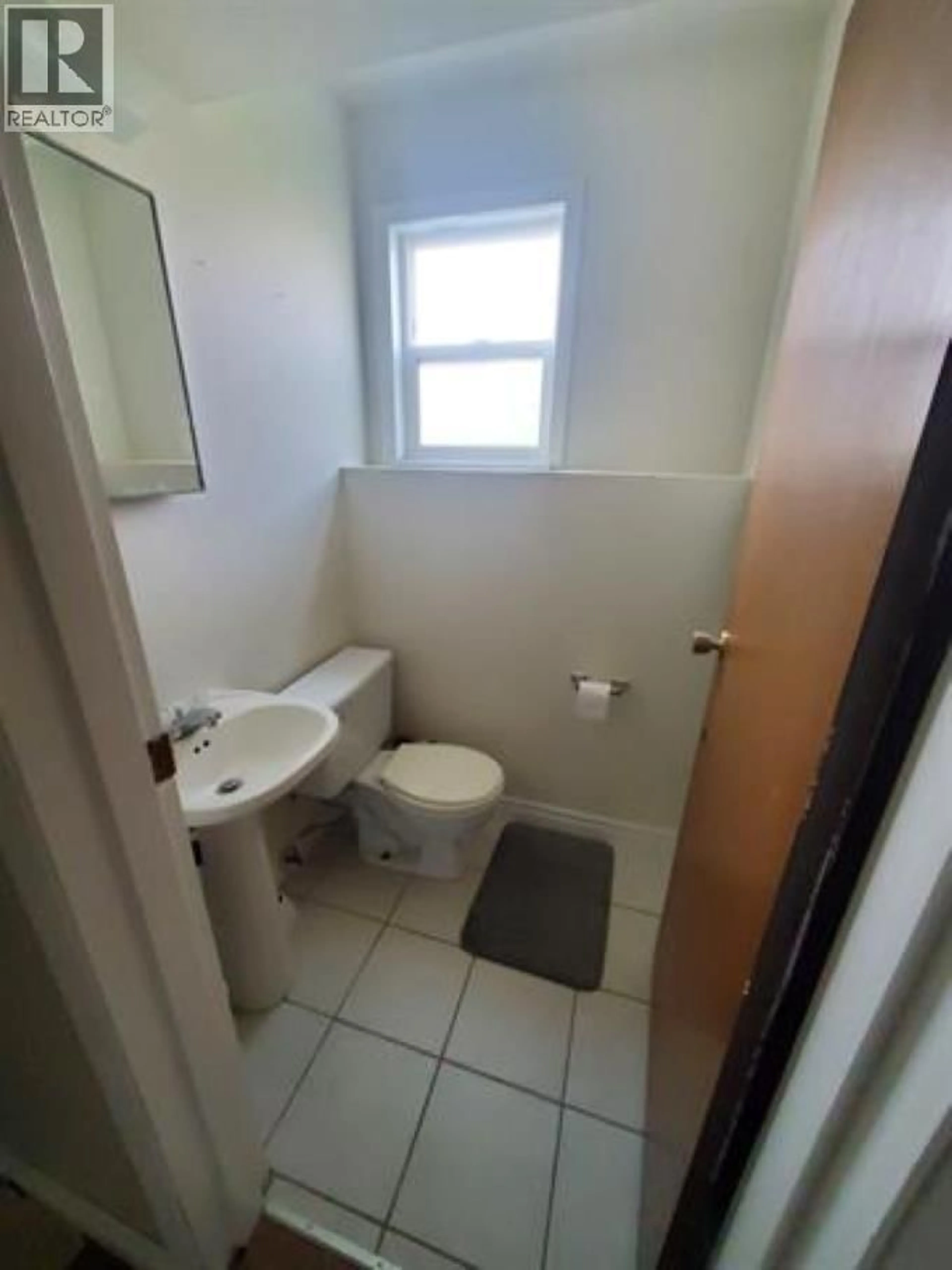 Standard bathroom, floor is not visible for 27 MANSON CRESCENT, Mackenzie British Columbia V0J2C0