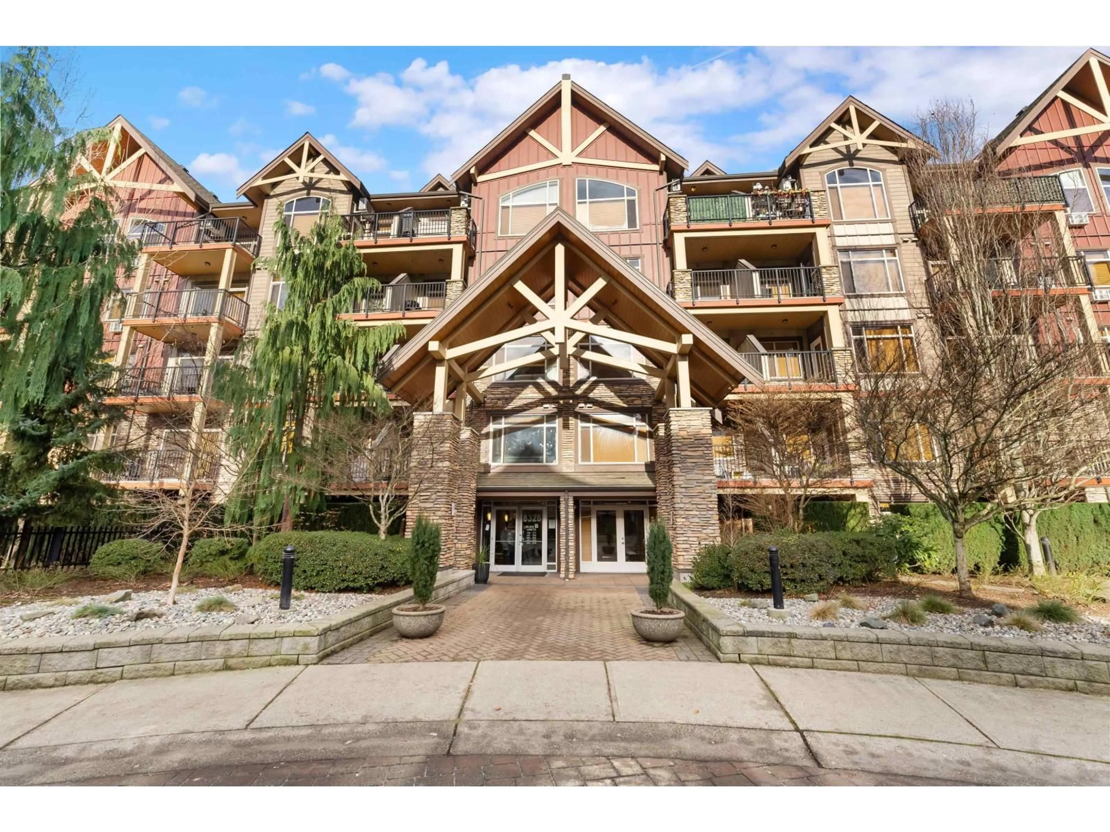 Indoor foyer for 251 - 8328 207A STREET, Langley British Columbia V2Y0K5