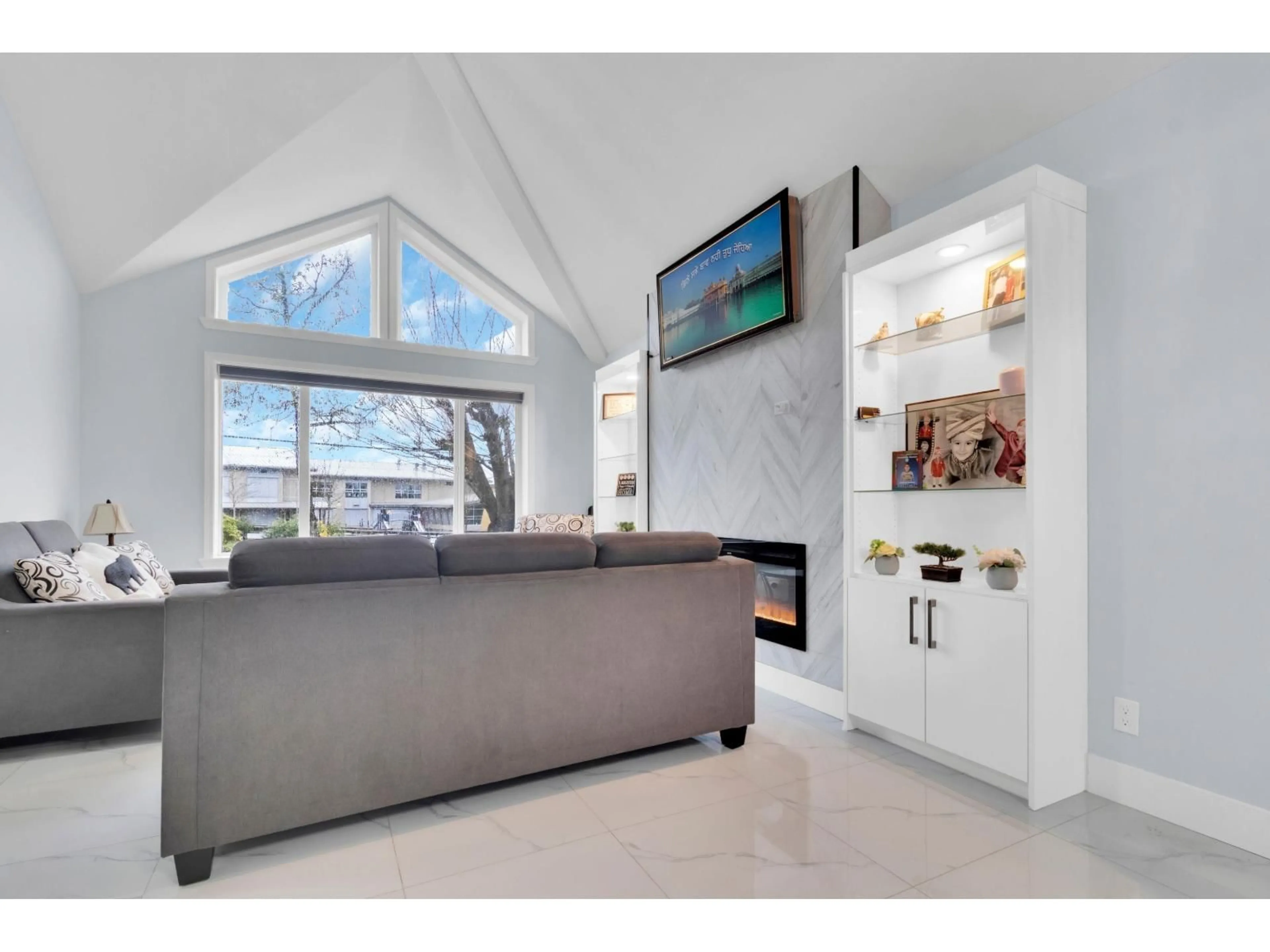 Unknown for 18239 68 AVENUE, Surrey British Columbia V3S9C6