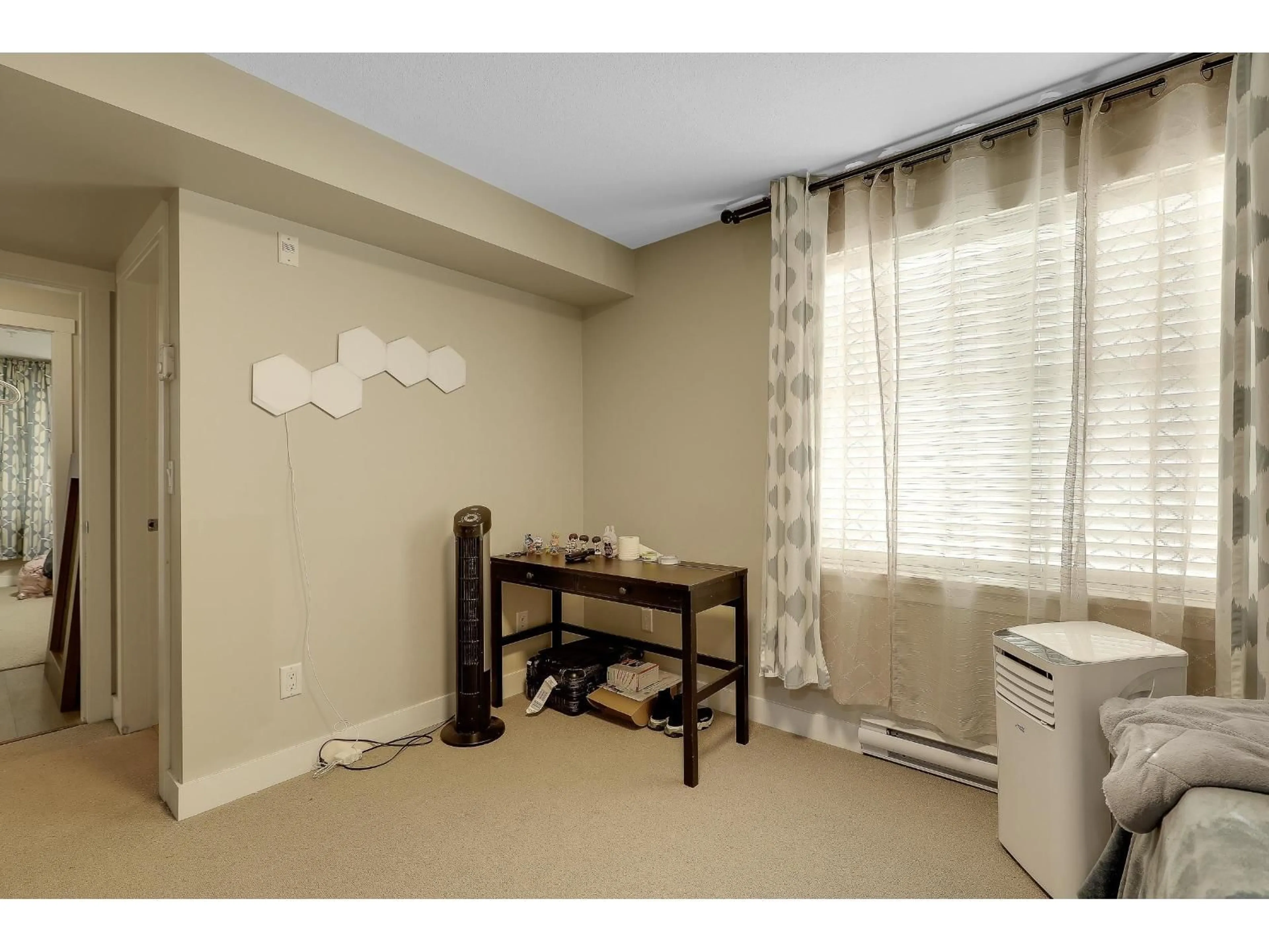 A pic of a room for 209 - 19936 56 AVENUE, Langley British Columbia V3A3X9