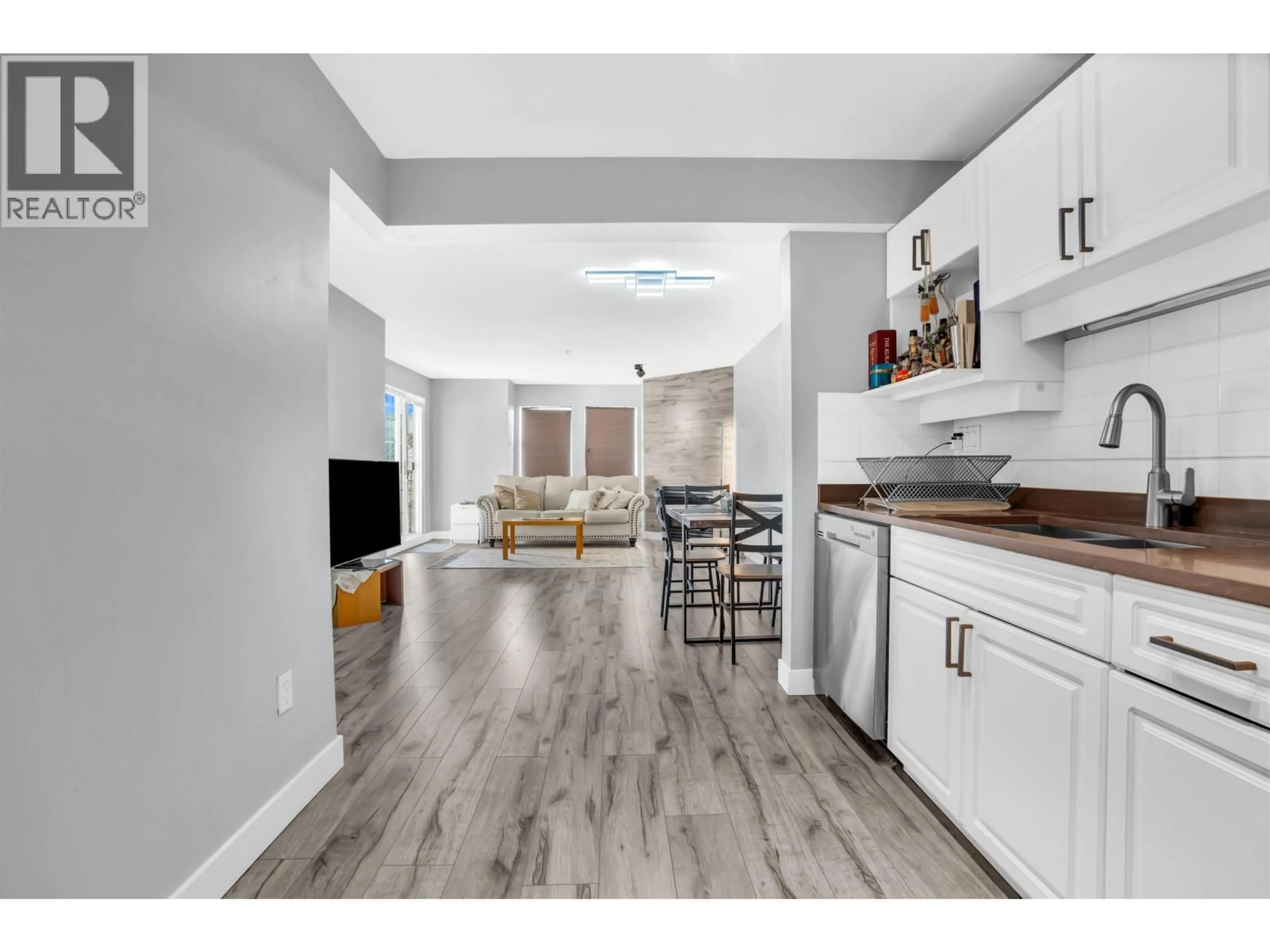 Open concept kitchen, unknown for 301 - 1655 GRANT AVENUE, Port Coquitlam British Columbia V3B7V1