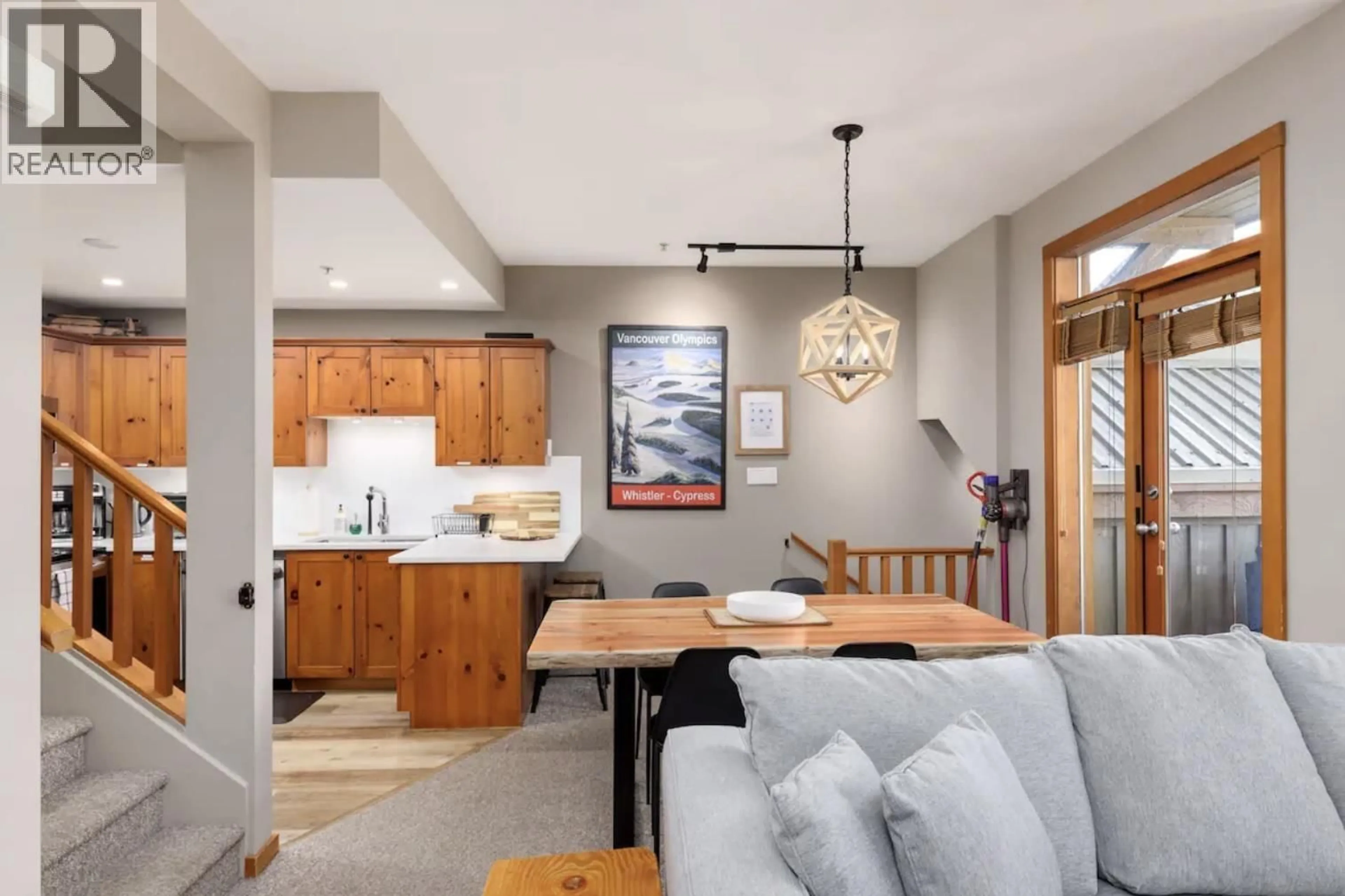 Open concept kitchen, unknown for 15 - 4385 NORTHLANDS BOULEVARD, Whistler British Columbia V8E1C5