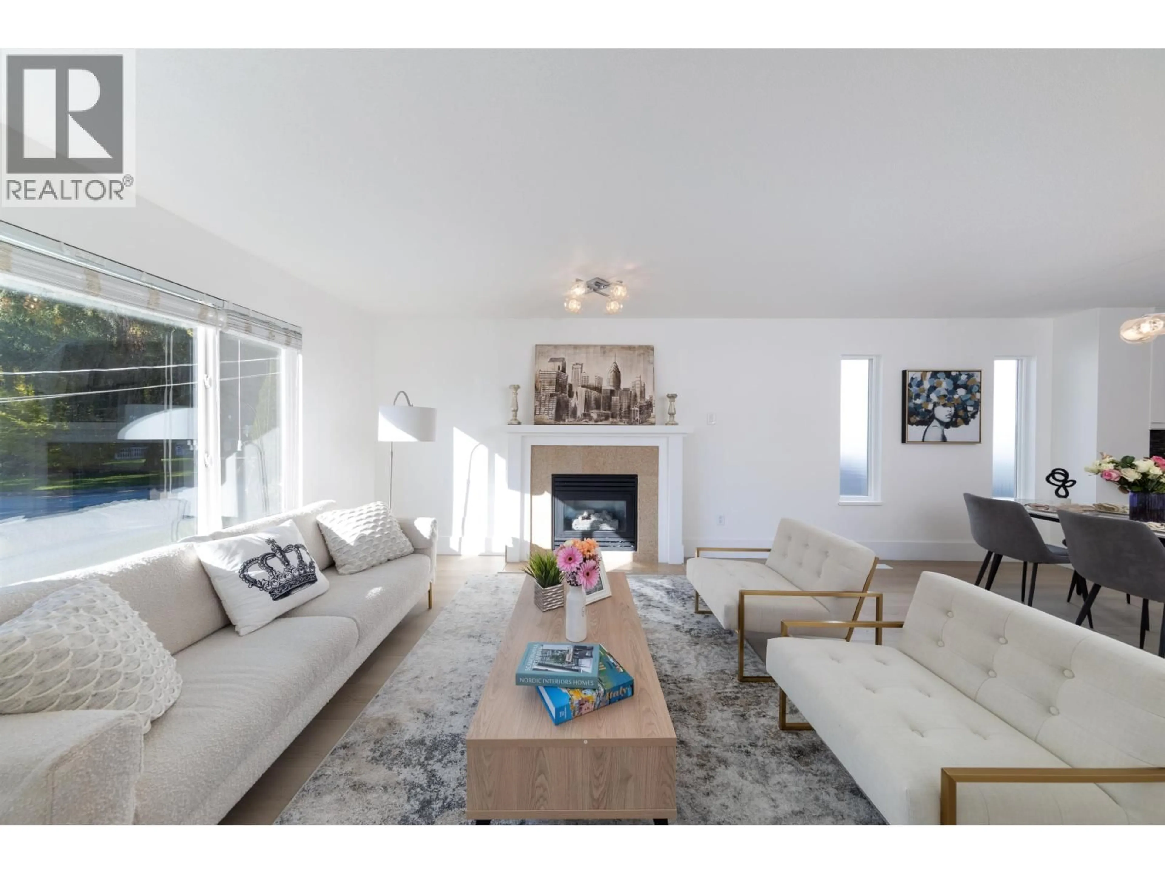 Living room with furniture, unknown for 3638 MAGINNIS AVENUE, North Vancouver British Columbia V7K2L6