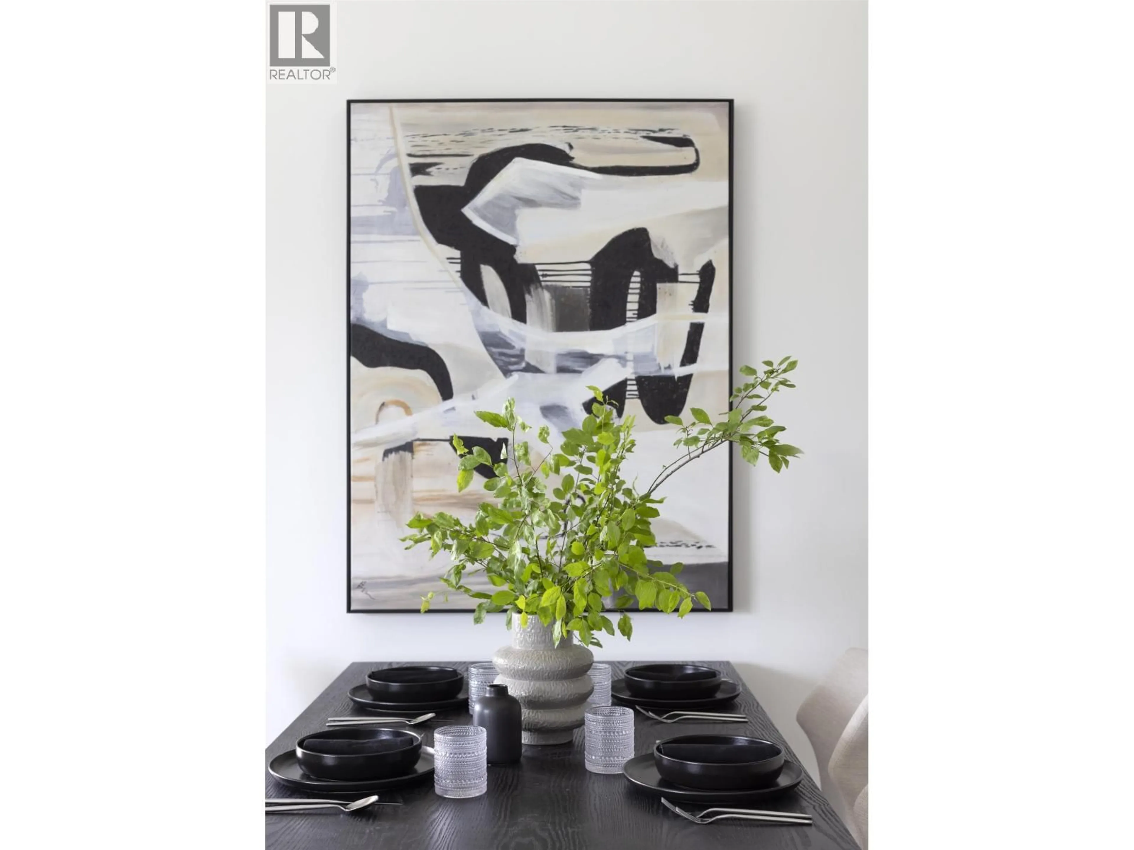 Contemporary kitchen, unknown for 659 - 422 3RD STREET, North Vancouver British Columbia V7L1G2