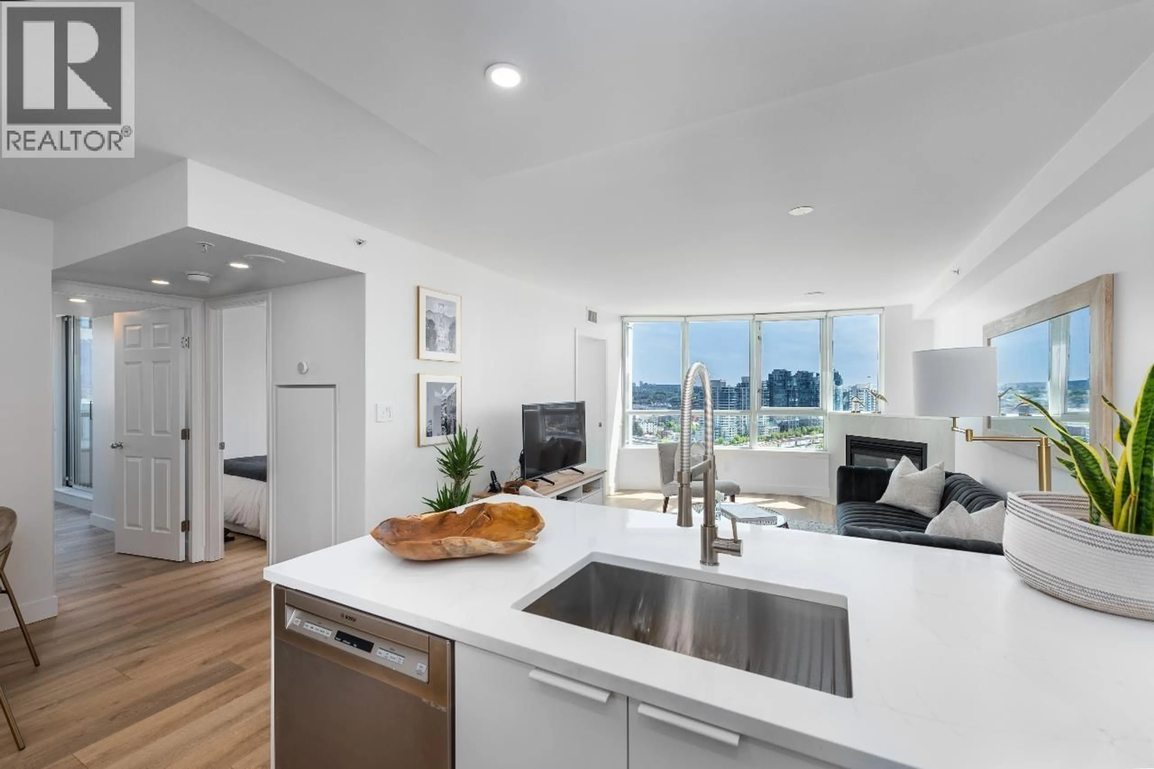 Open concept kitchen, unknown for 2208 - 63 KEEFER PLACE, Vancouver British Columbia V6B6N6