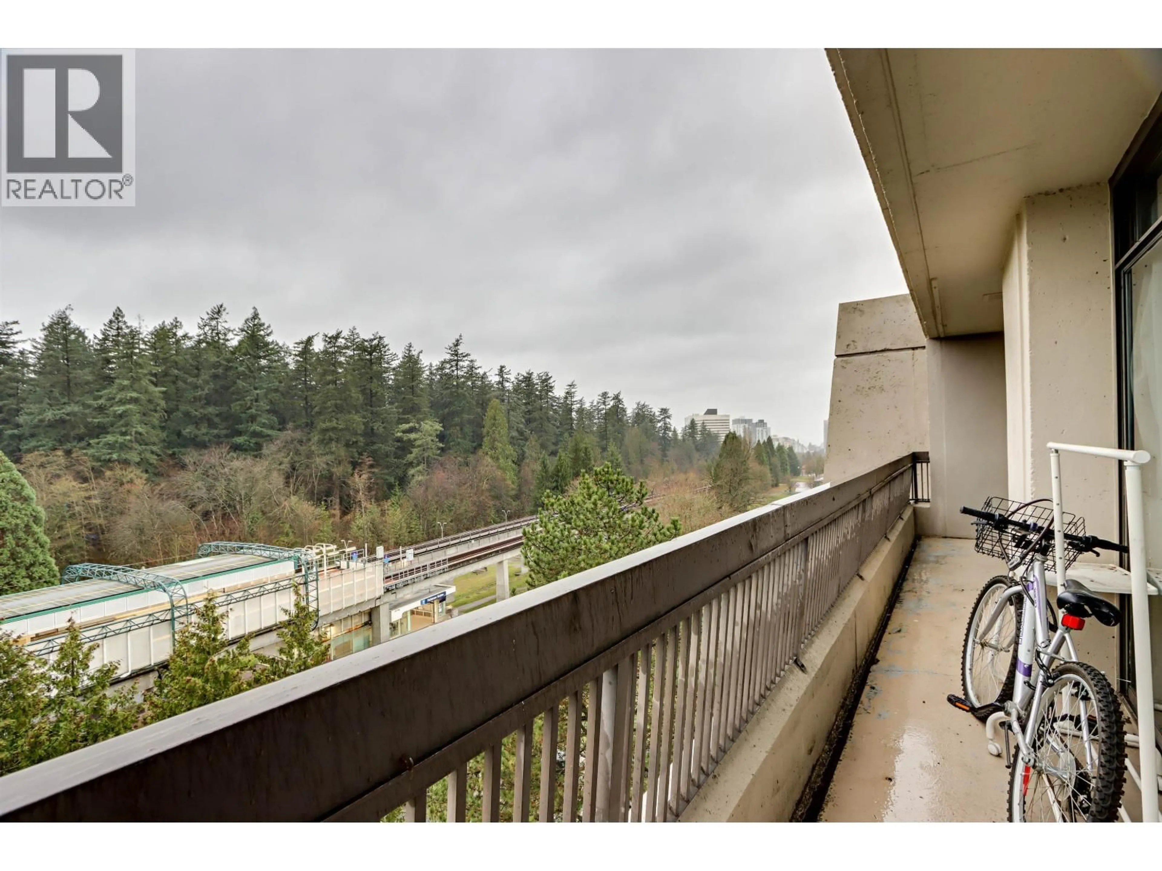 Balcony in the apartment, unknown for 904 - 5932 PATTERSON AVENUE, Burnaby British Columbia V5H4B4