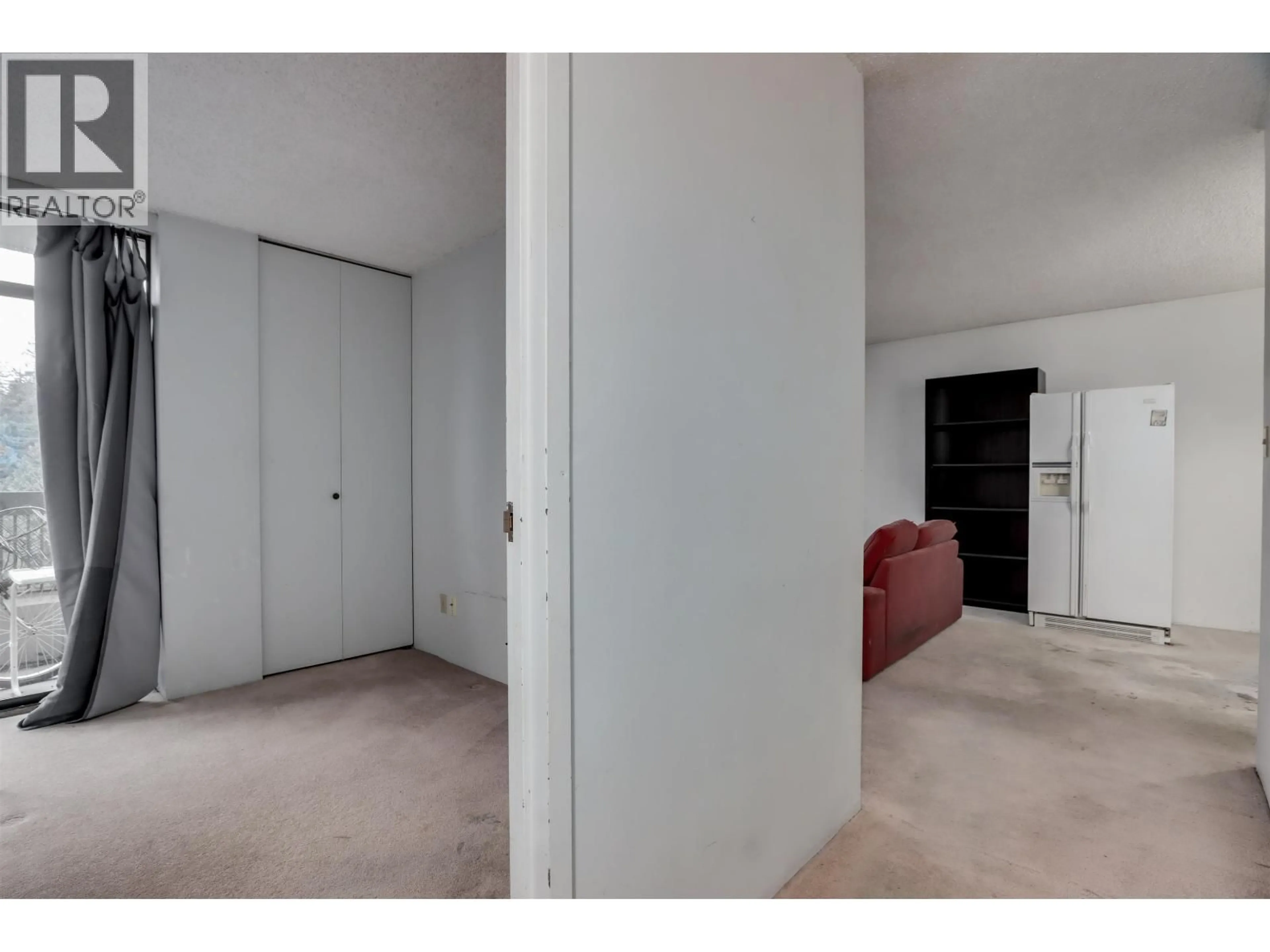 Storage room or clothes room or walk-in closet for 904 - 5932 PATTERSON AVENUE, Burnaby British Columbia V5H4B4