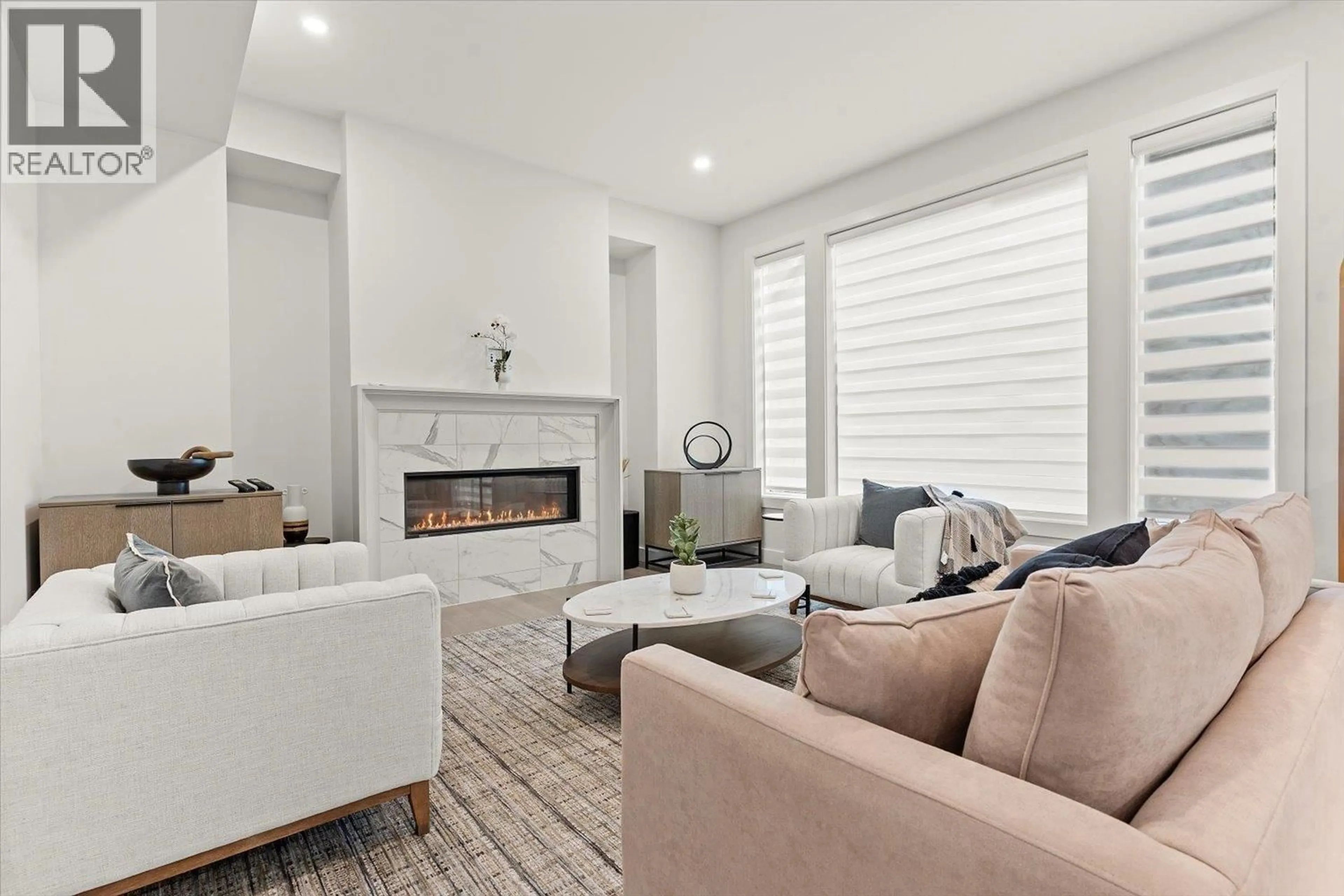 Living room with furniture, ceramic/tile floor for 12425 271 STREET, Maple Ridge British Columbia V2W1C2