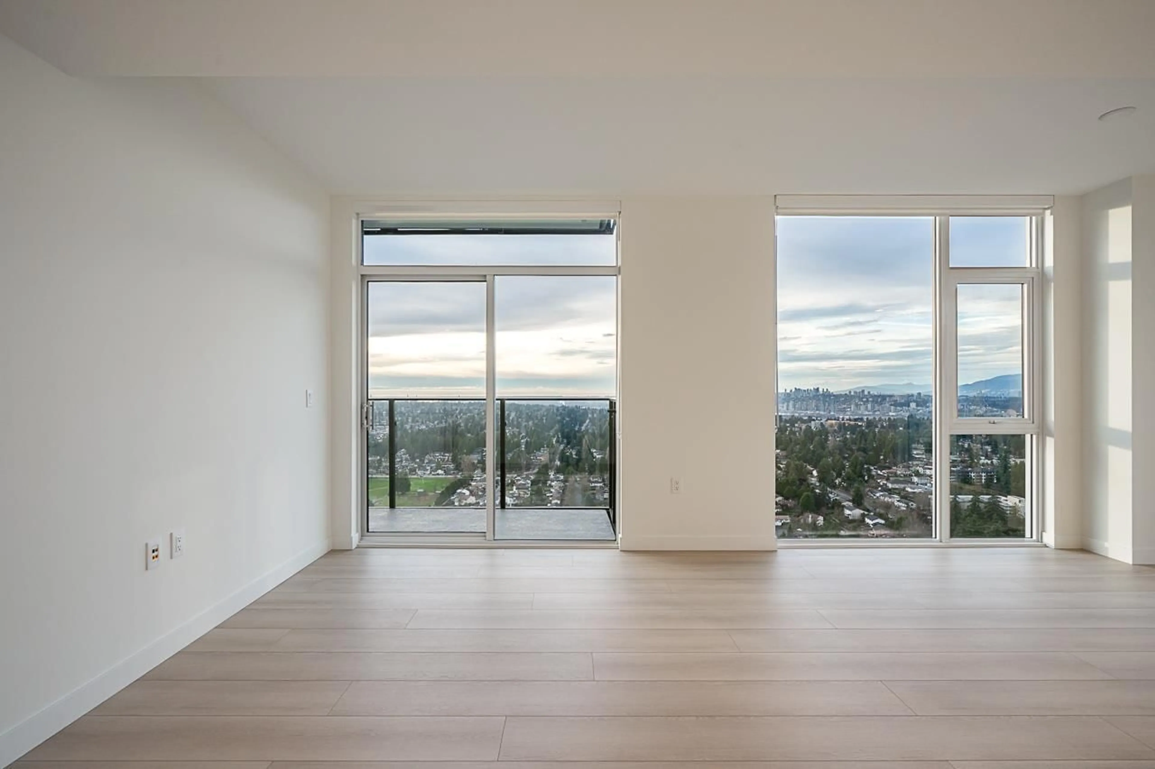 A pic of a room for 3808 - 13573 98A AVENUE, Surrey British Columbia V3T0X1