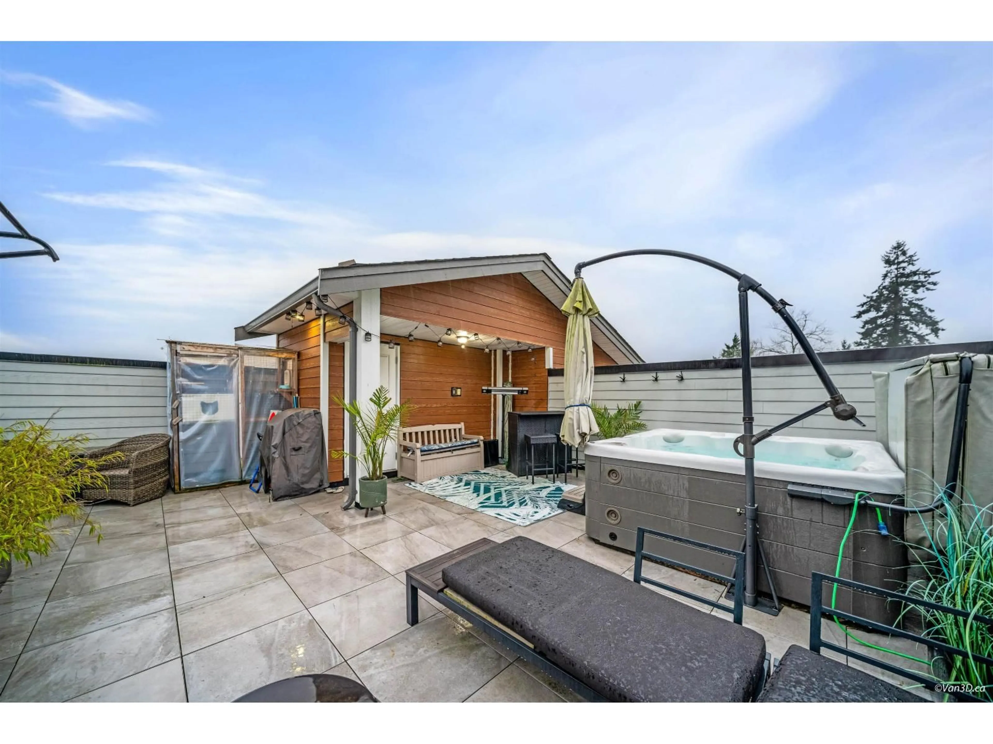 Patio, water/lake/river/ocean view for 117 - 16433 19 AVENUE, Surrey British Columbia V3Z0Z1