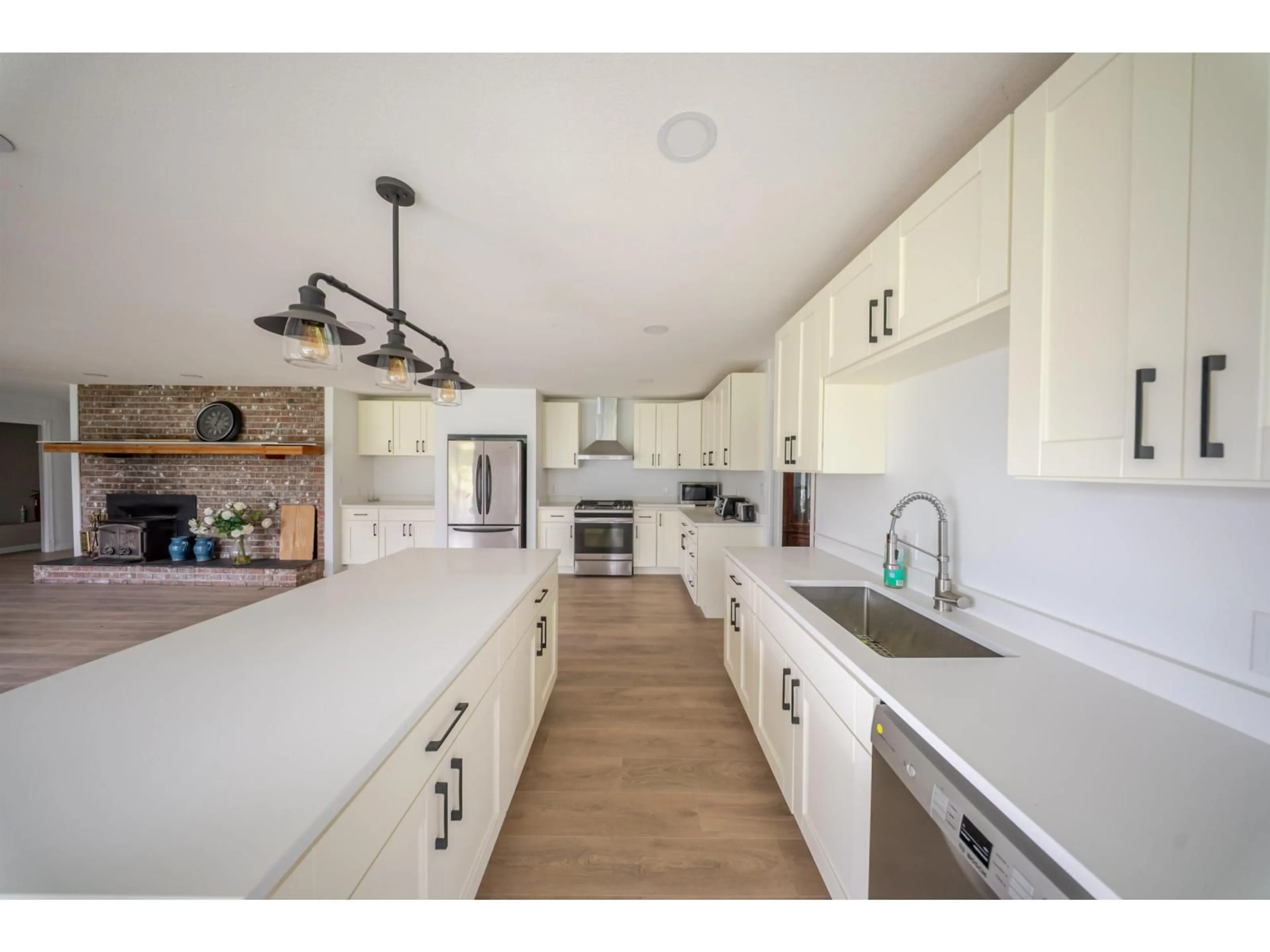 Open concept kitchen, unknown for 40895 HENDERSON ROAD, Columbia Valley British Columbia V2R4X5