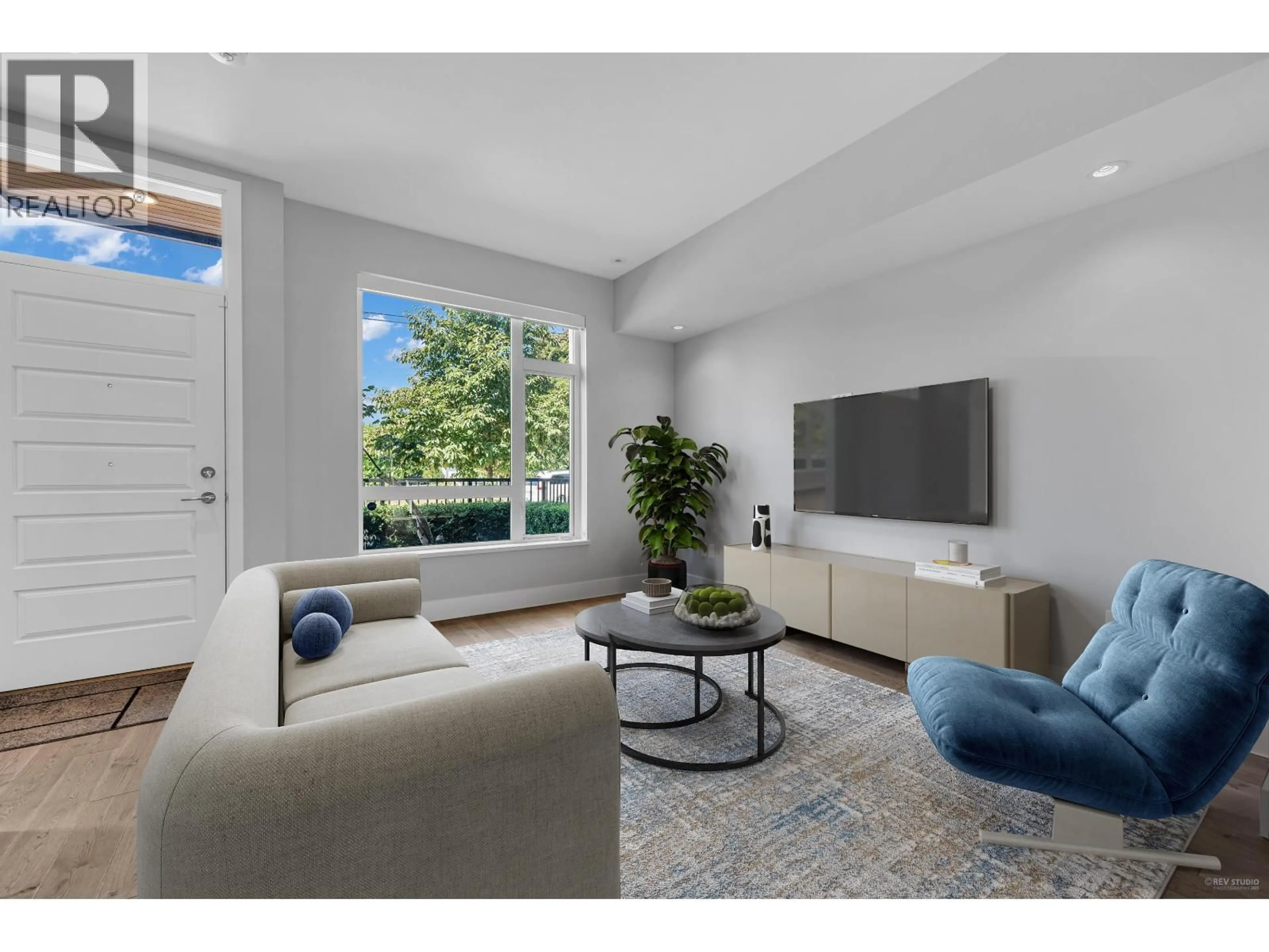 Living room with furniture, unknown for 7478 GRANVILLE STREET, Vancouver British Columbia V6P0G1