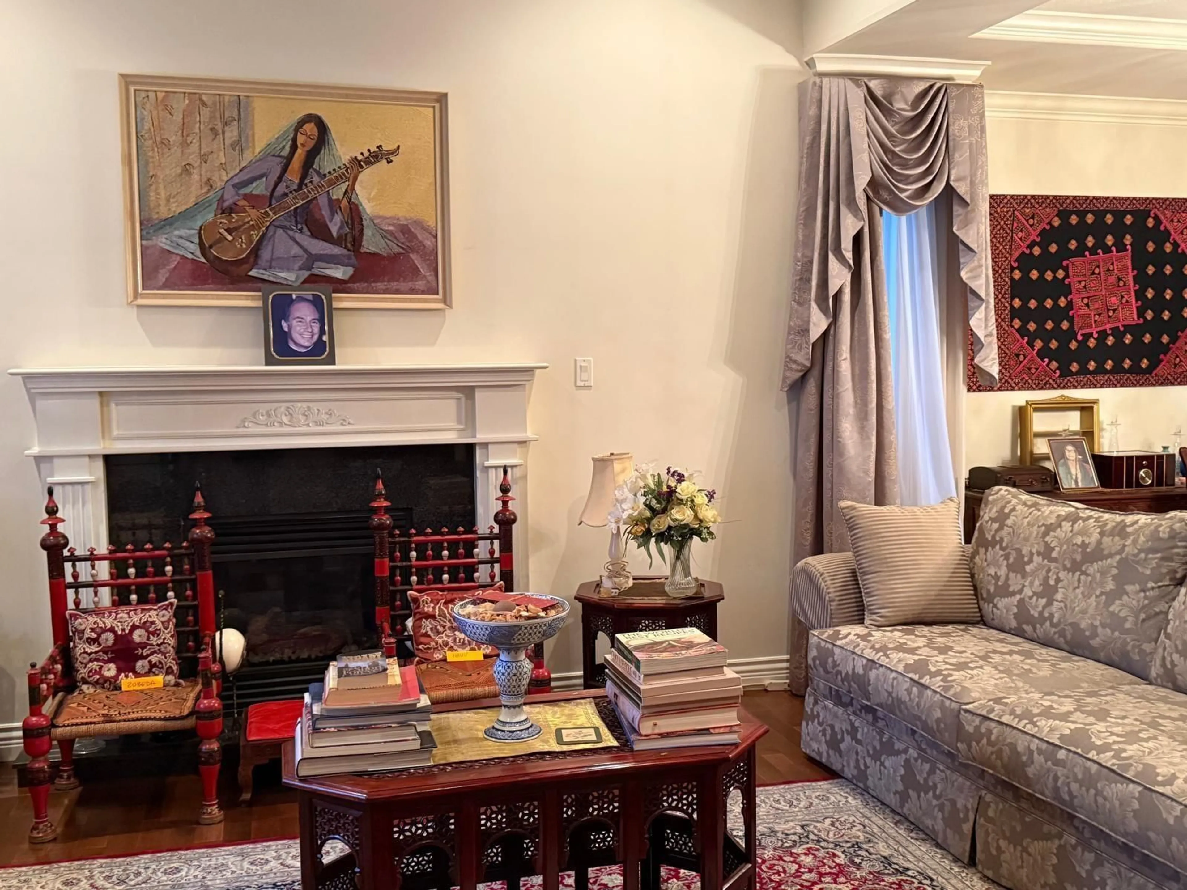 Living room with furniture, unknown for 12038 59 AVENUE, Surrey British Columbia V3X3L3