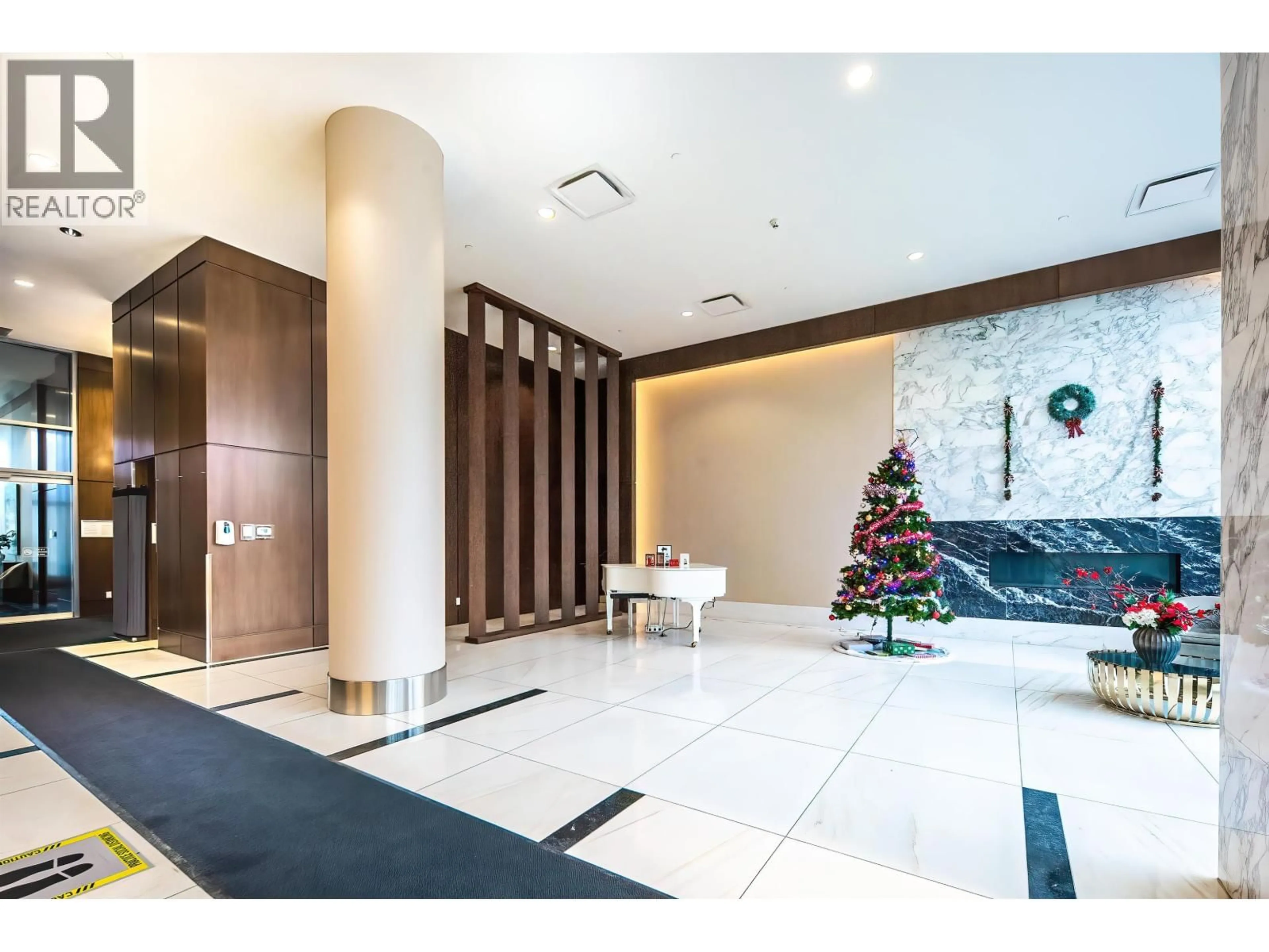 Lobby for 6590 NELSON AVENUE, Burnaby British Columbia V5H0E8