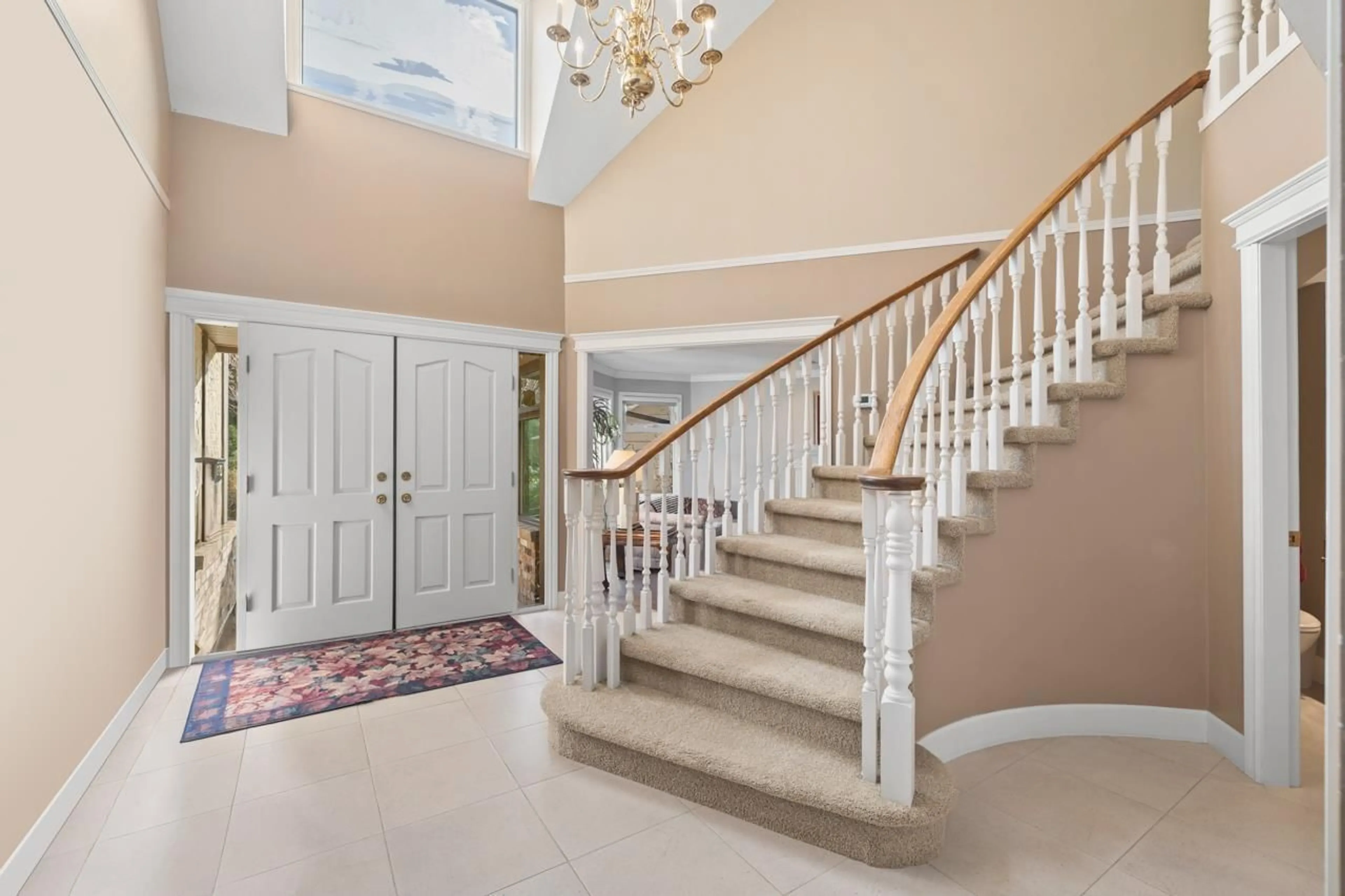 Indoor foyer for 1887 144A STREET, Surrey British Columbia V4A6Z7