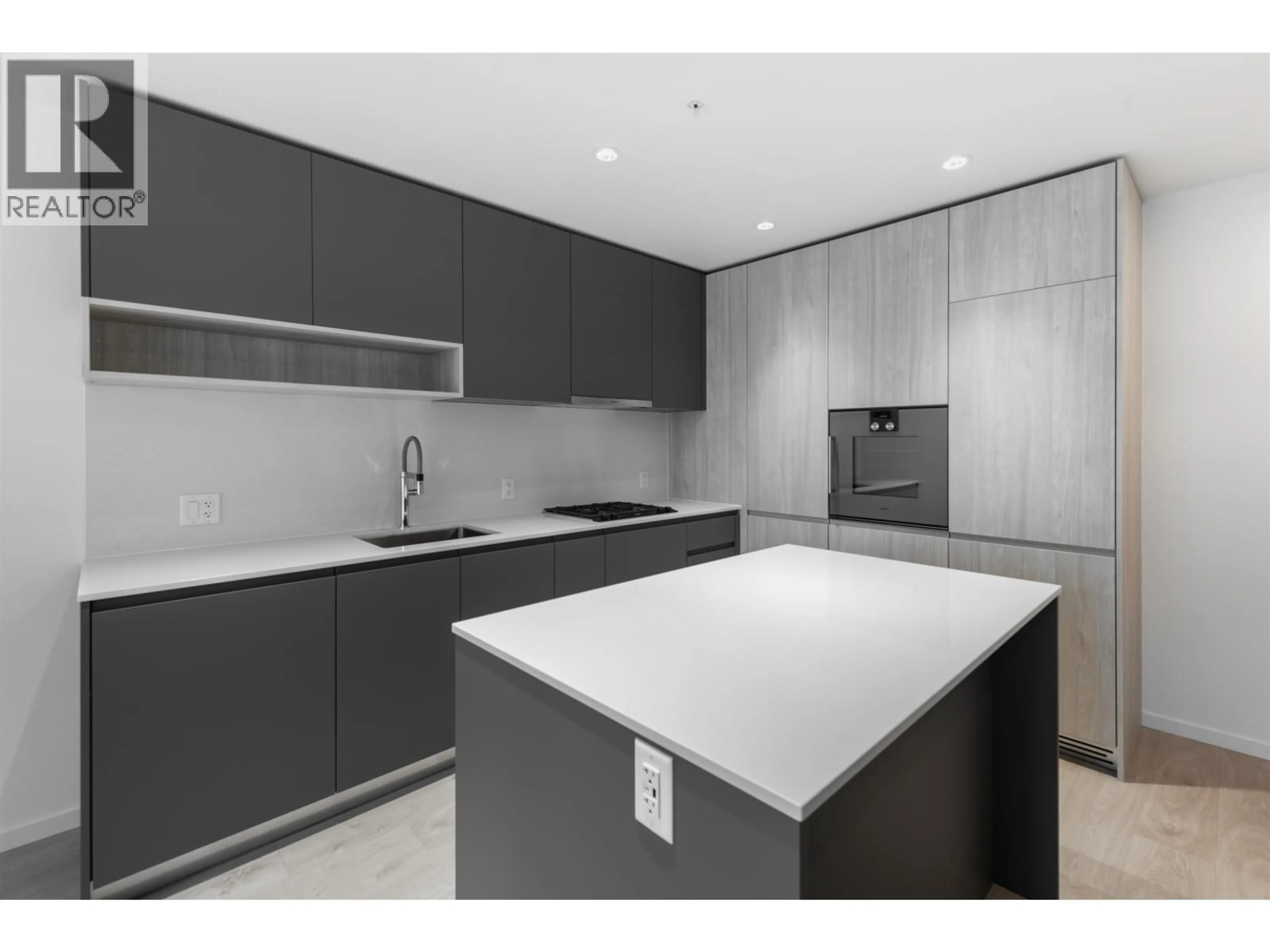 Unknown for 566 - 6600 MINORU BOULEVARD, Richmond British Columbia V6Y0N3