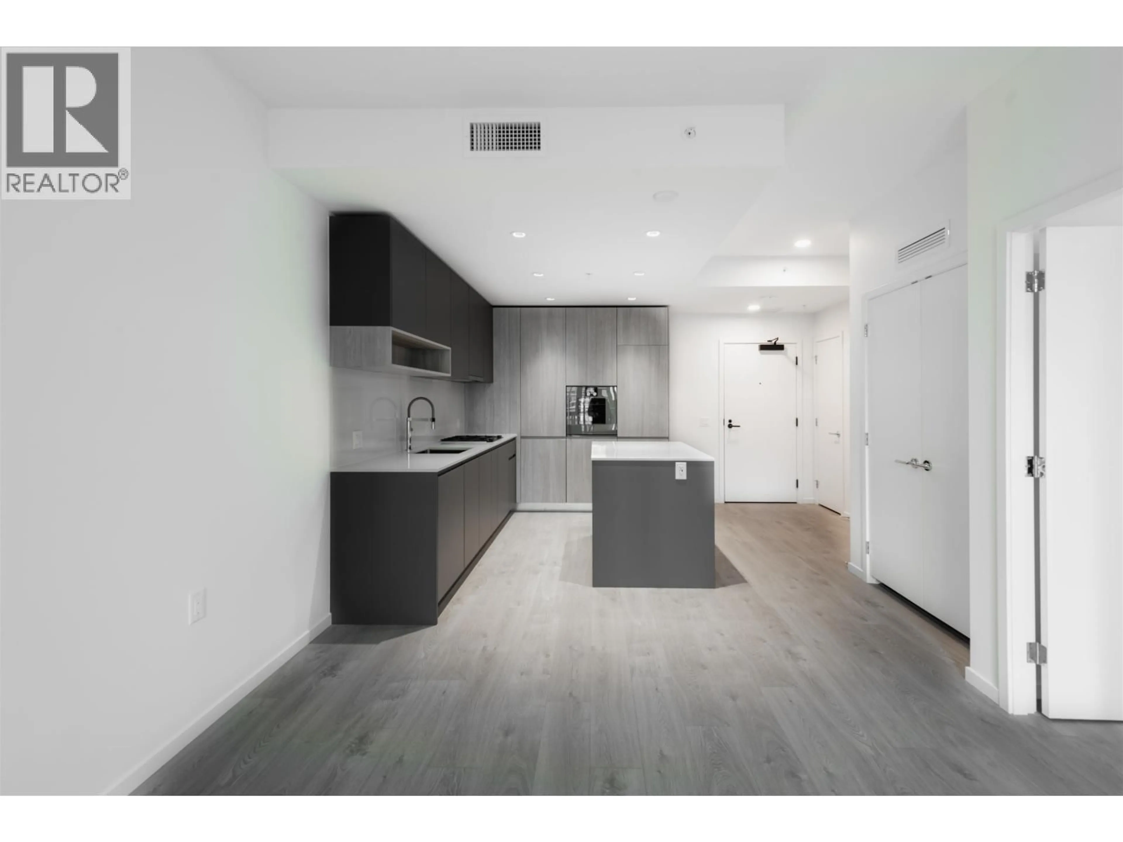 Unknown for 566 - 6600 MINORU BOULEVARD, Richmond British Columbia V6Y0N3