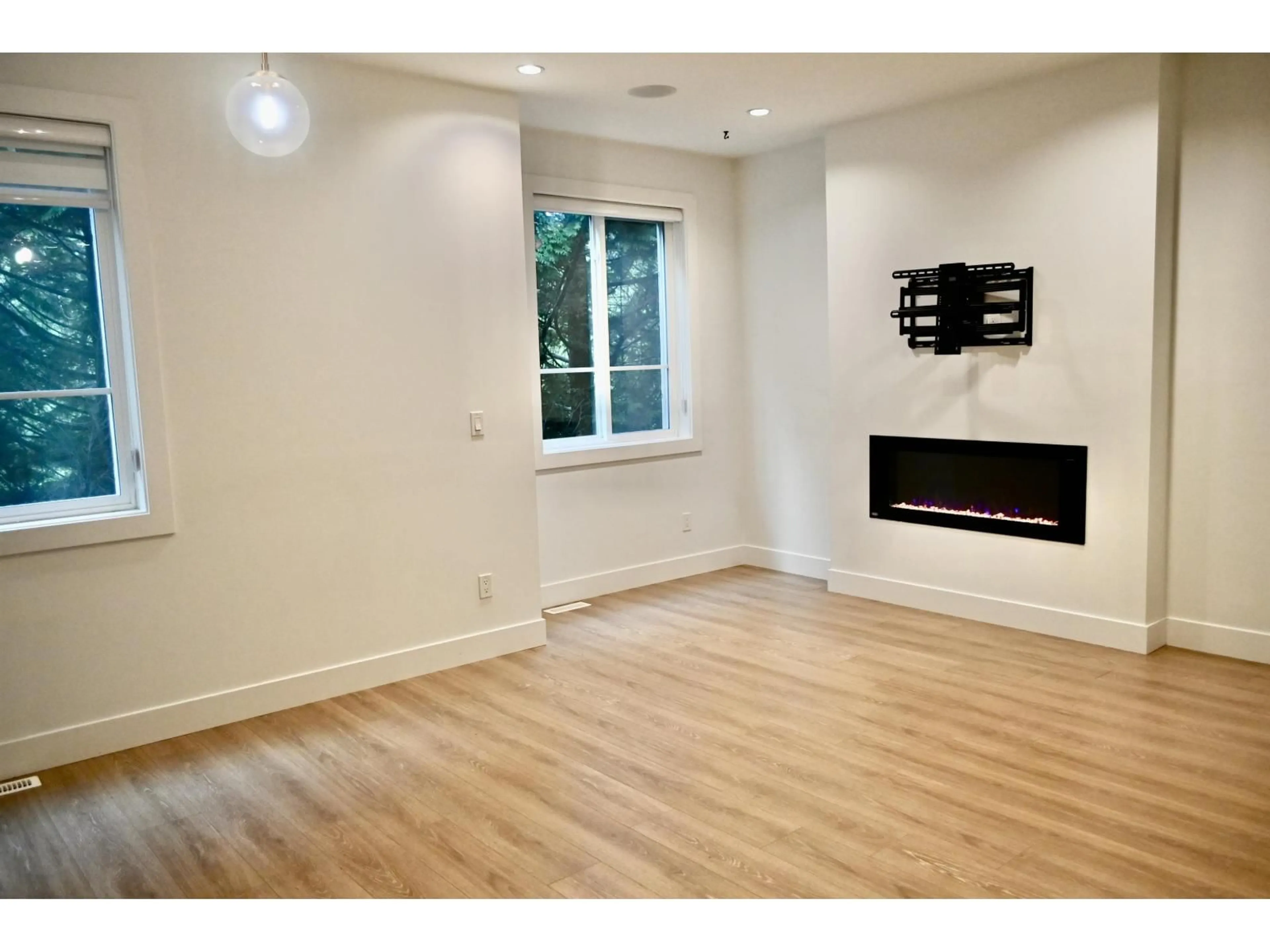 A pic of a room for 14 - 8140 166 STREET, Surrey British Columbia V4N6W1