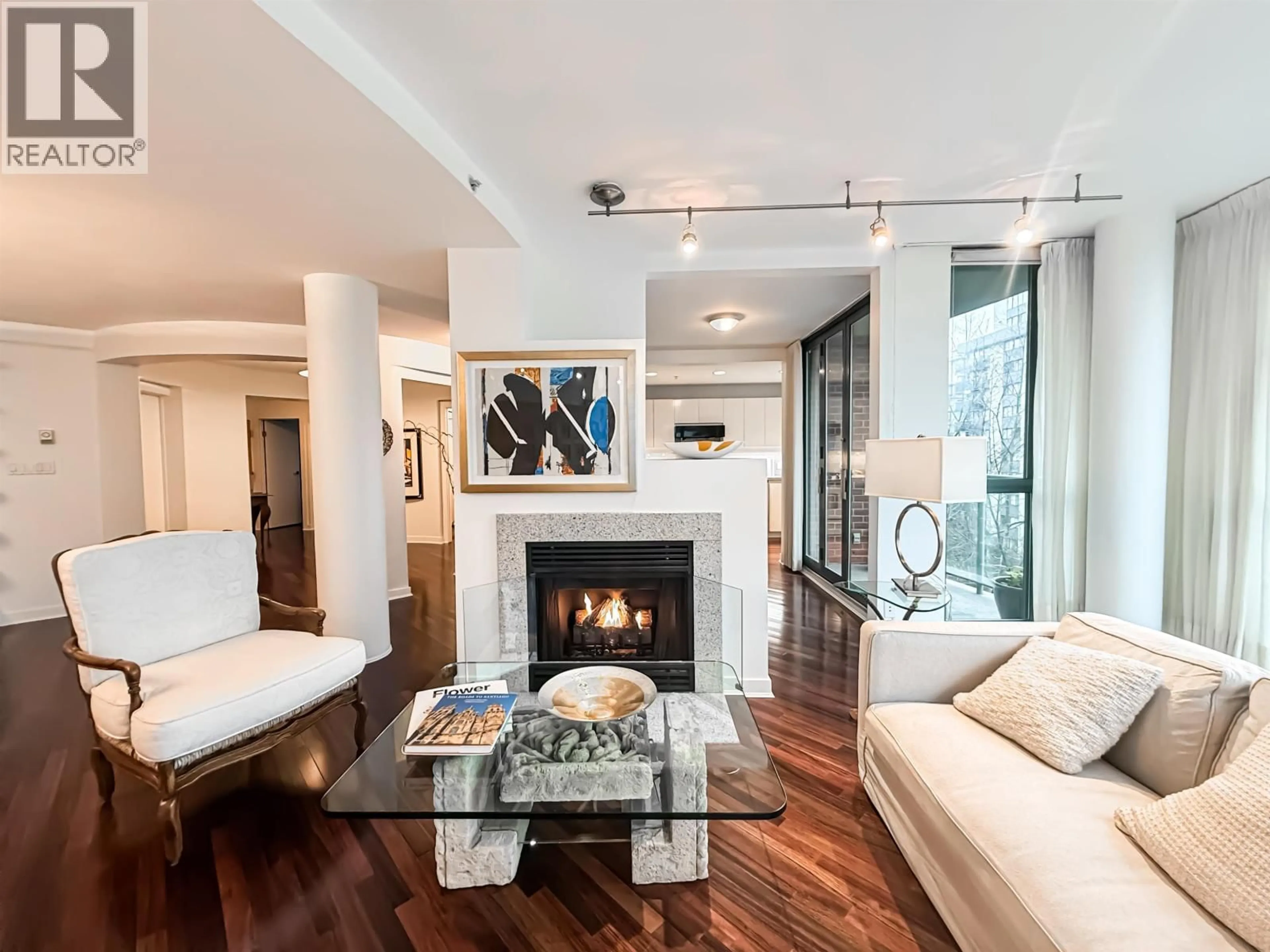 Living room with furniture, unknown for 902 - 1888 ALBERNI STREET, Vancouver British Columbia V6G1B3