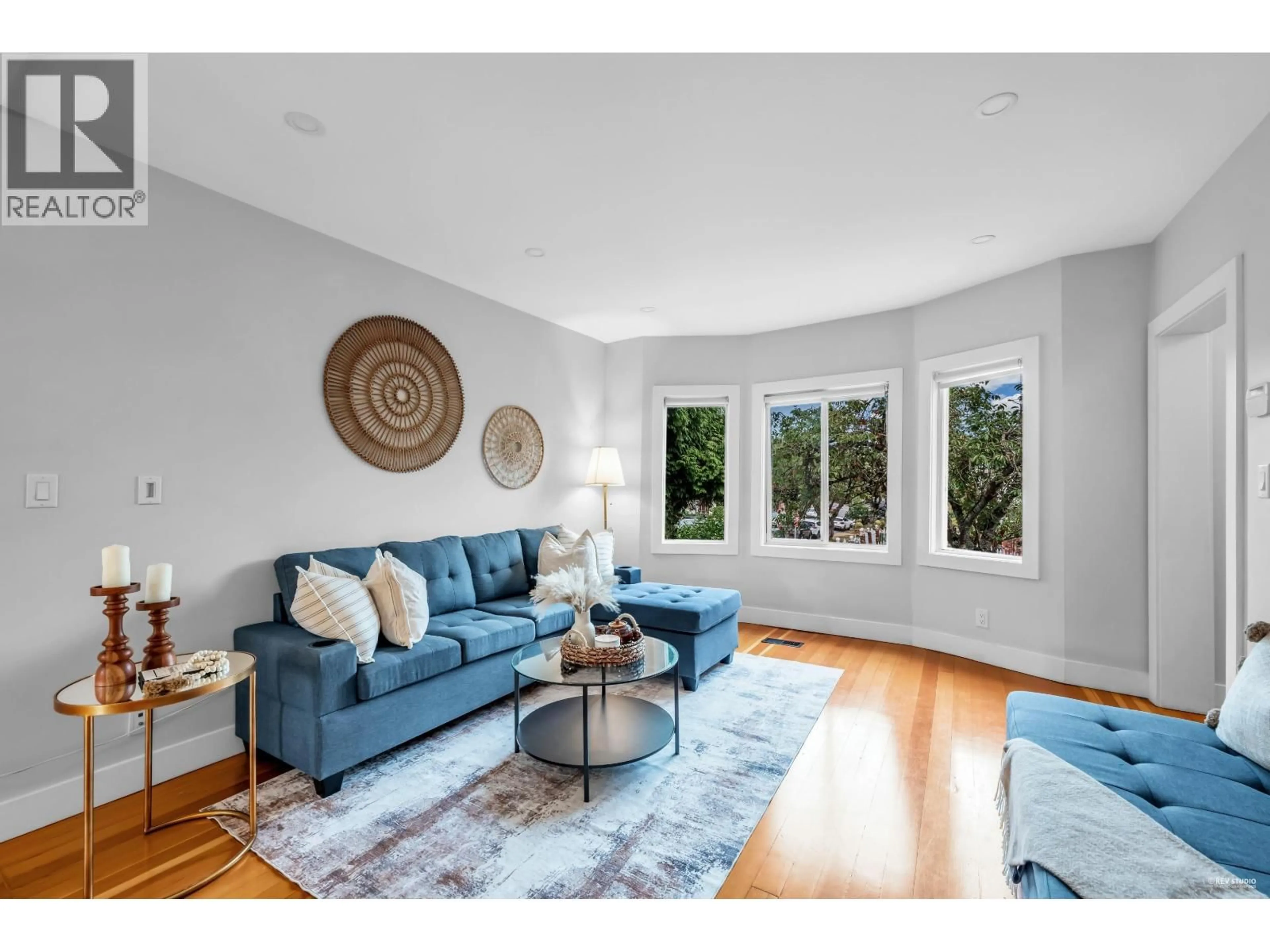 Living room with furniture, unknown for 3403 CAROLINA STREET, Vancouver British Columbia V5V4B3