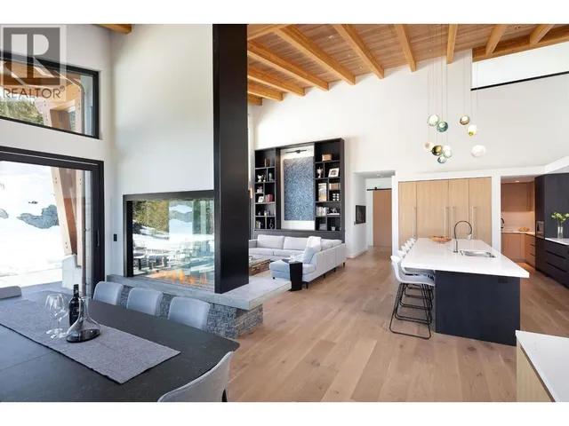 1600 SOUTHLANDS LANE, Whistler 3