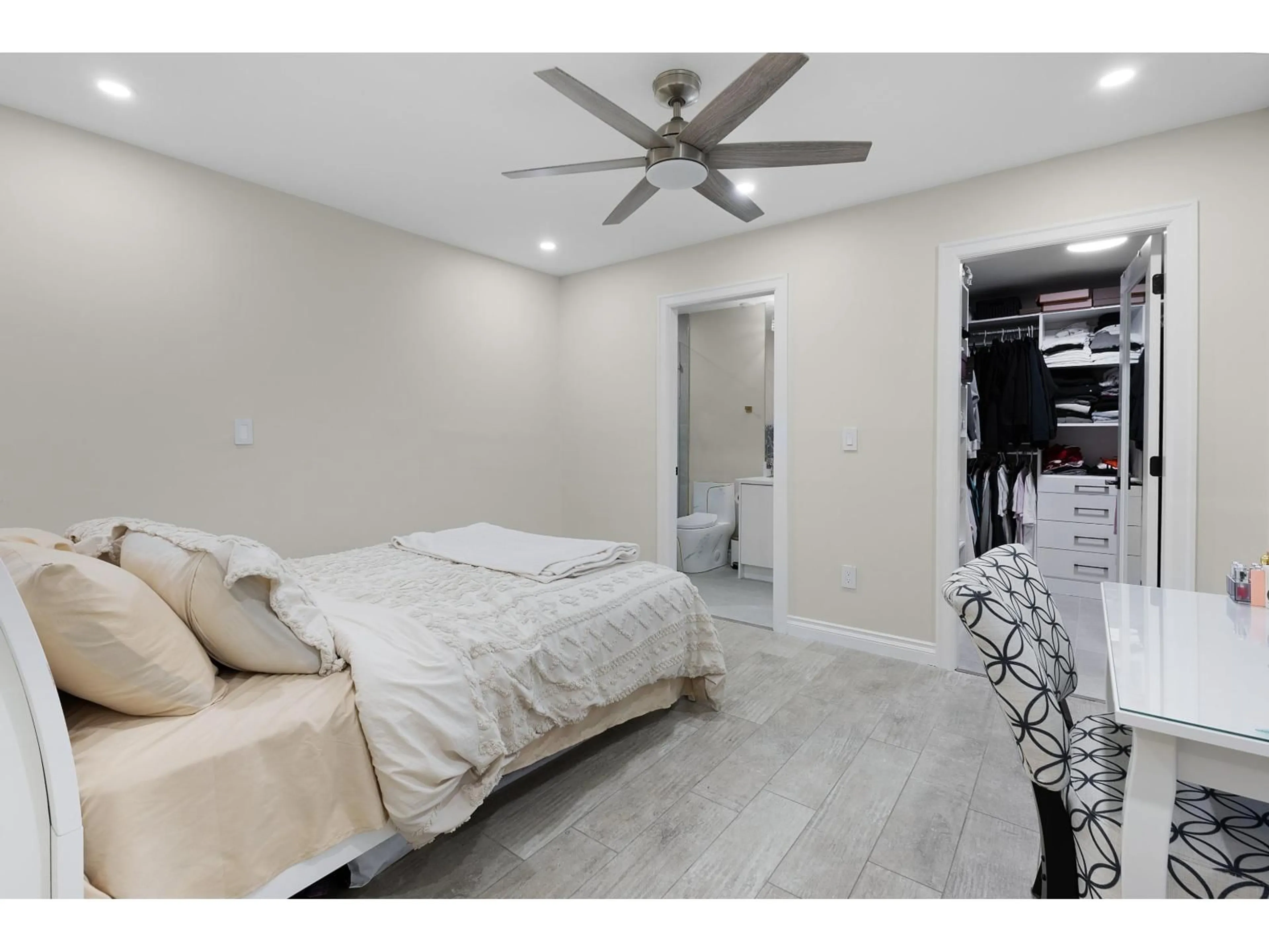 A pic of a room for 18244 54 AVENUE, Surrey British Columbia V3S7Z1