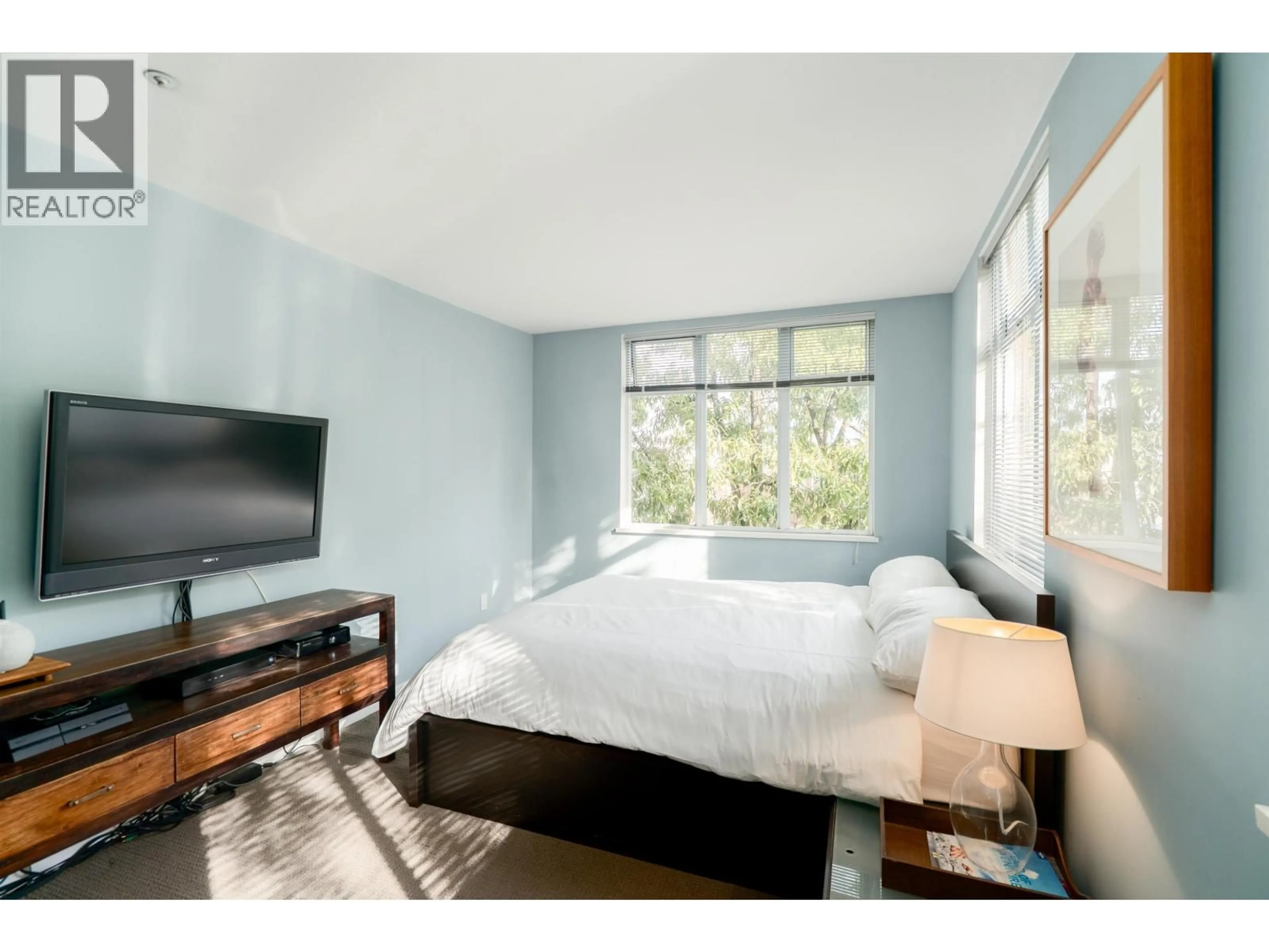 A pic of a room for 2315 ASH STREET, Vancouver British Columbia V5Z3C3