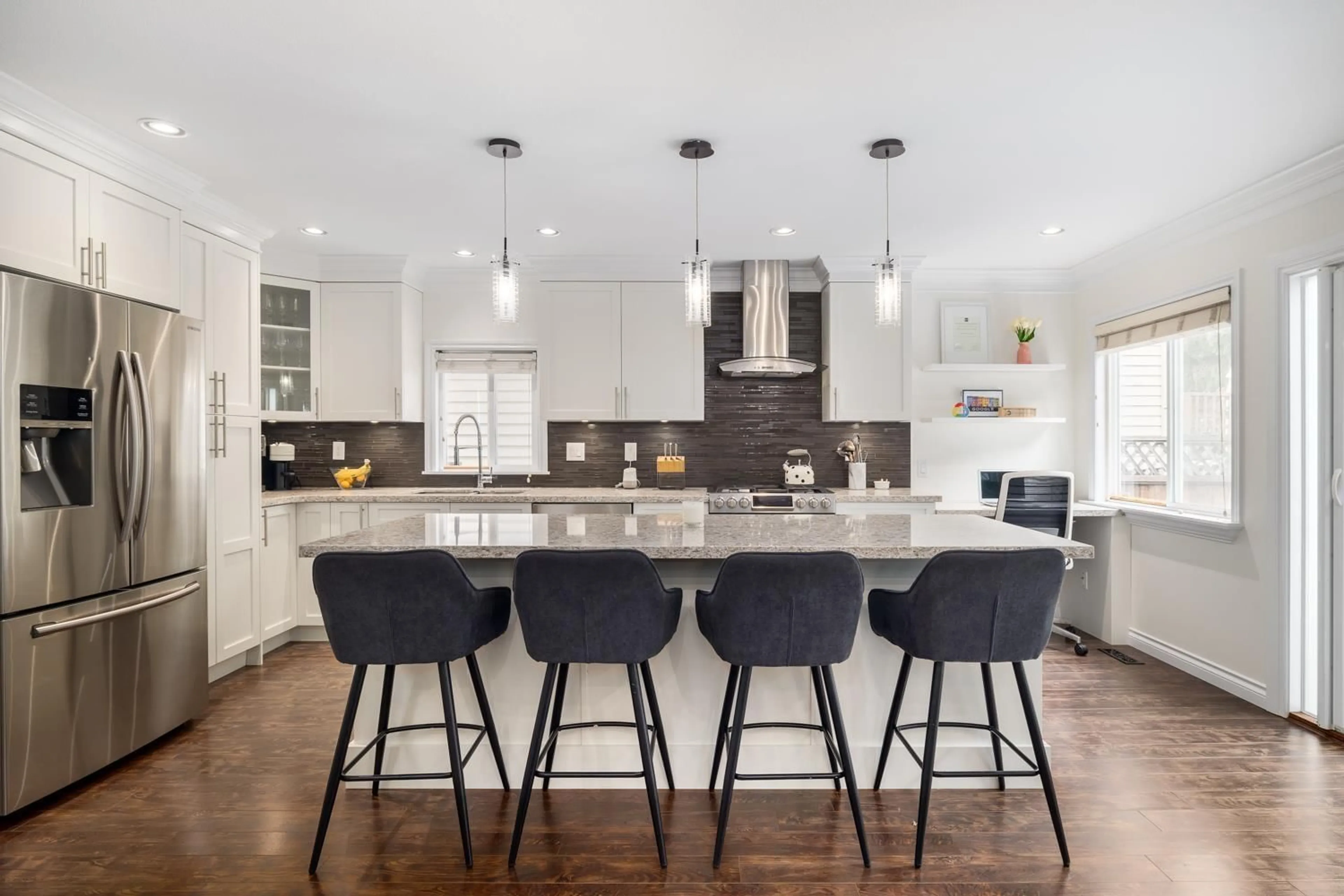 Contemporary kitchen, unknown for 102 - 8888 216 STREET, Langley British Columbia V1M3Z8