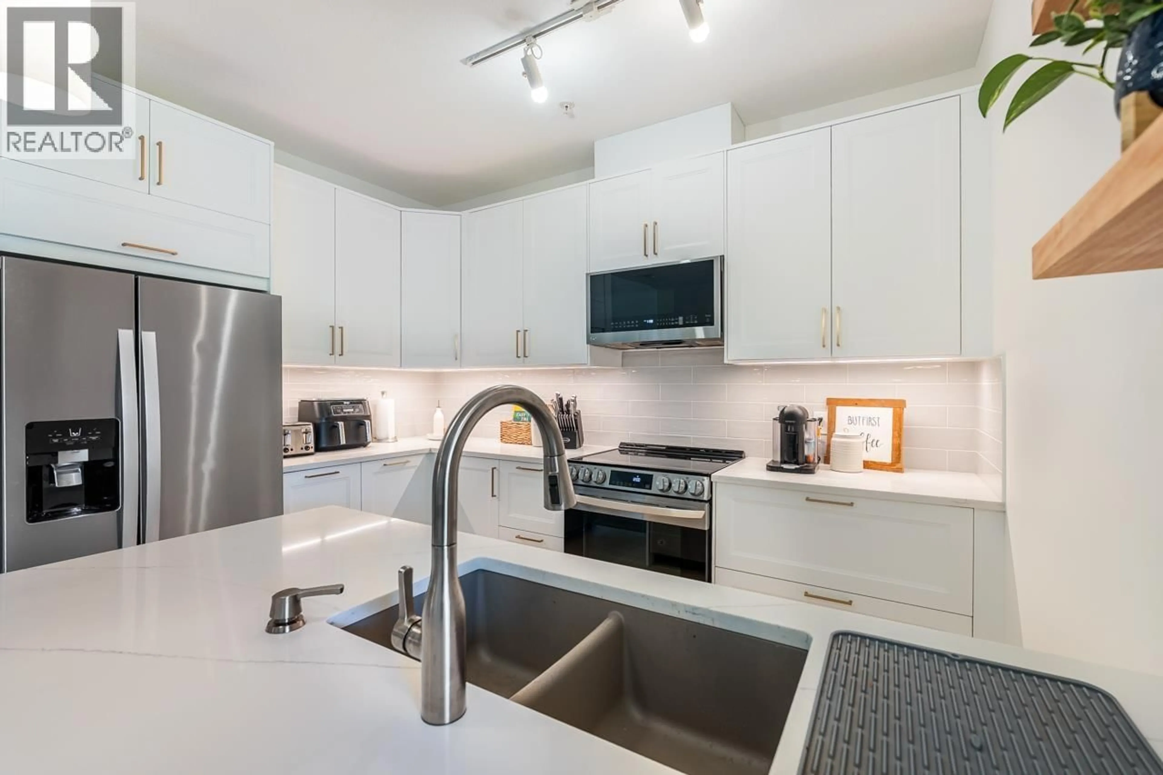 Unknown for 318 - 2477 KELLY AVENUE, Port Coquitlam British Columbia V3C0B3