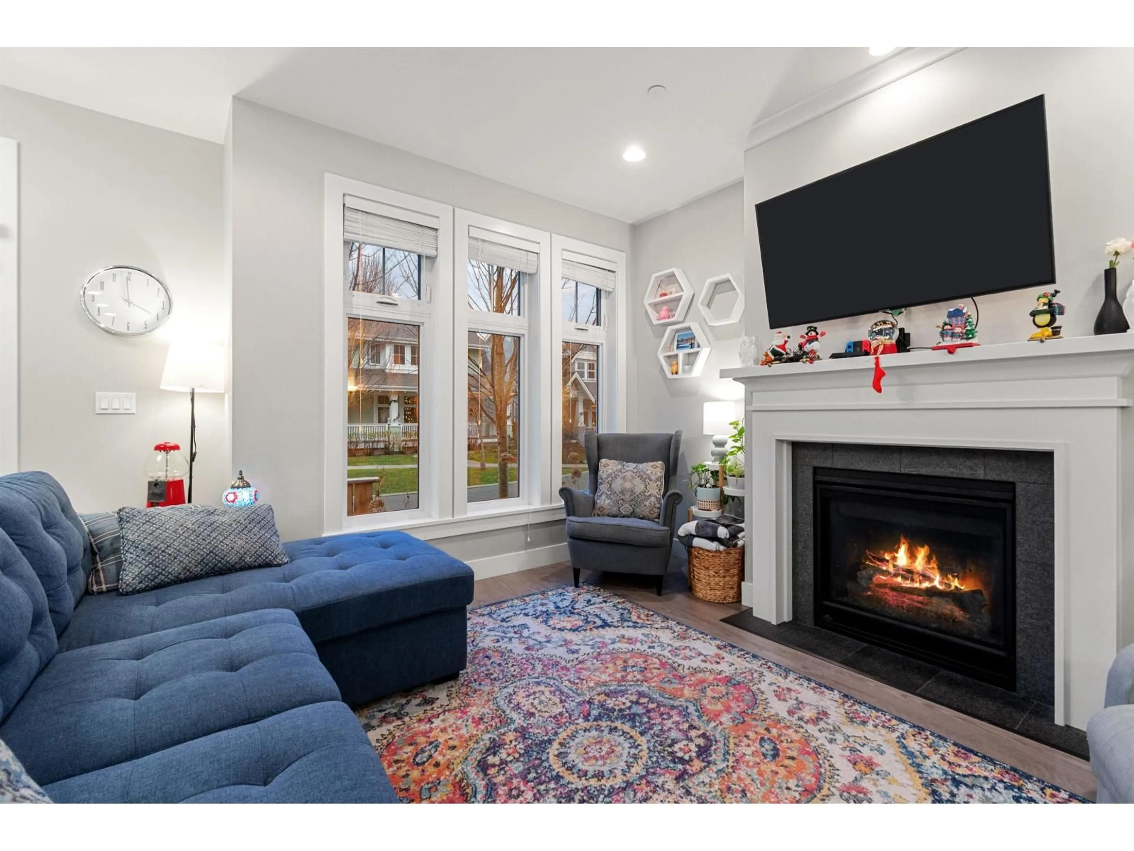 Living room with furniture, unknown for 5418 DOLLY VARDEN LANE, Chilliwack British Columbia V2R0Z5