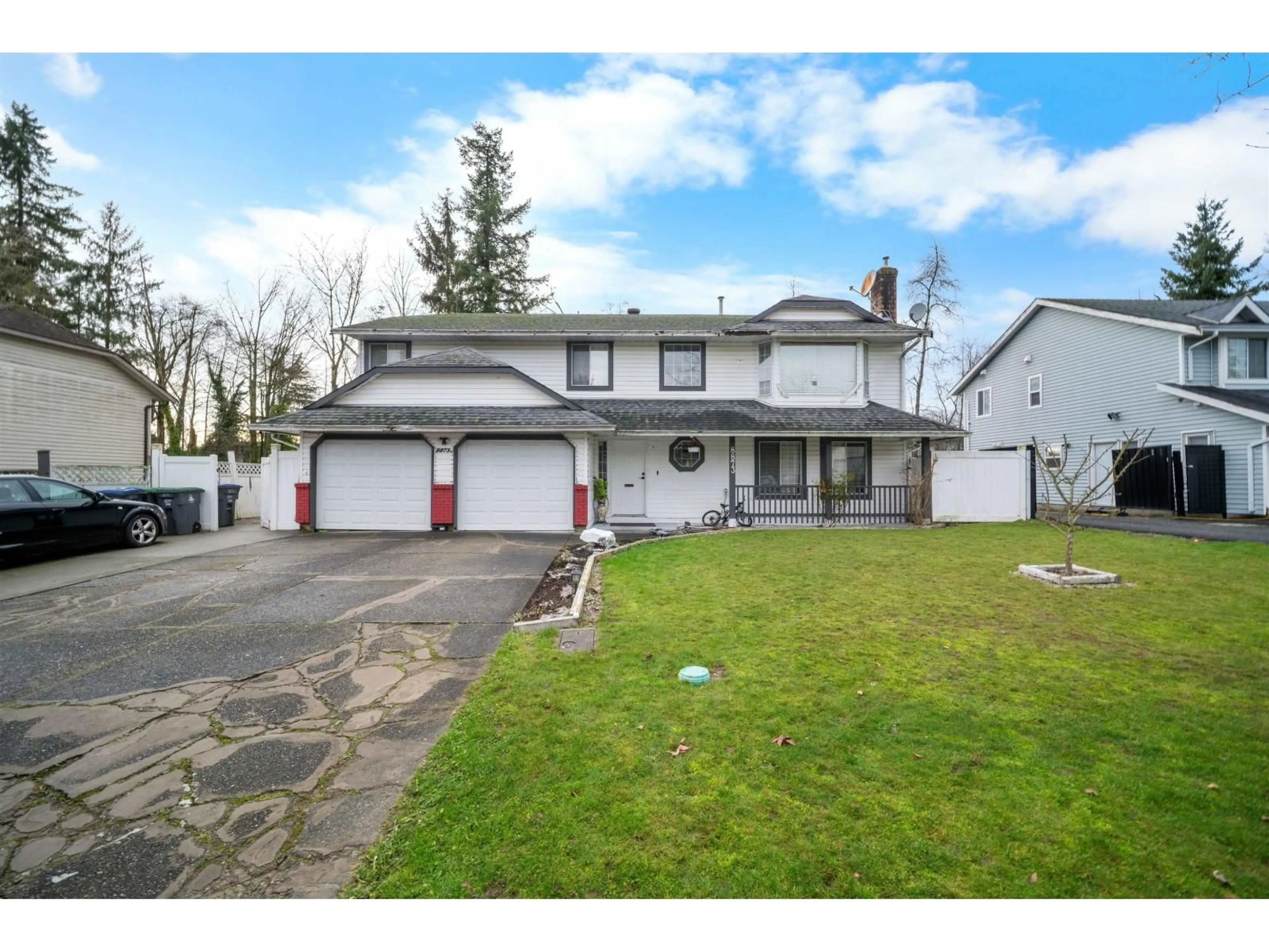 A pic from outside/outdoor area/front of a property/back of a property/a pic from drone, street for 8873 143A STREET, Surrey British Columbia V3V7P7