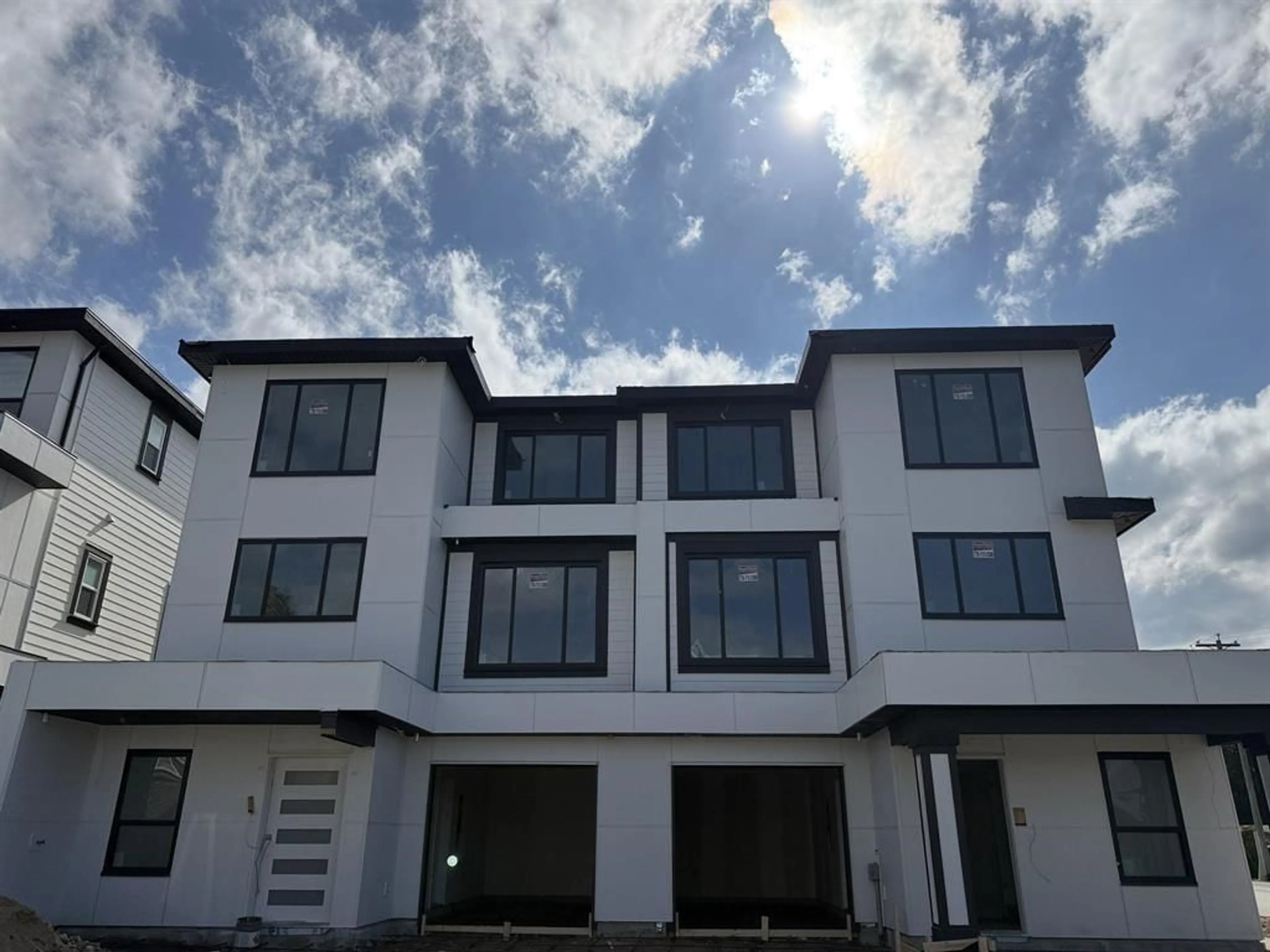 Home with vinyl exterior material, building for 101 - 18002 63B AVENUE, Surrey British Columbia V3S4G1