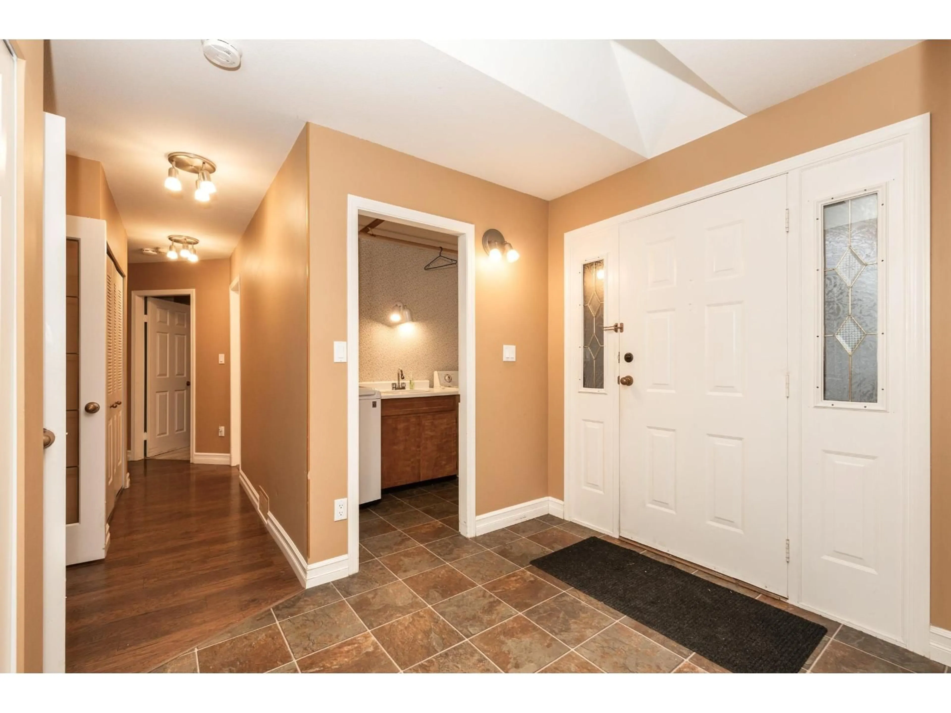 Indoor entryway for 8728 213 STREET, Langley British Columbia V1M2A1