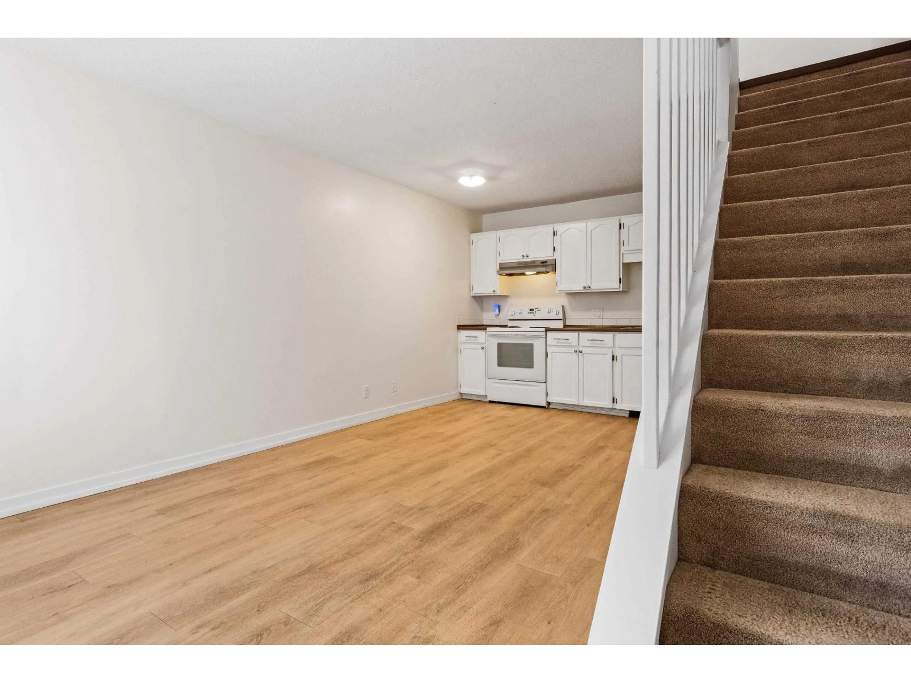 A pic of a room for 10 - 45882 CHEAM AVENUE, Chilliwack British Columbia V2P5N1