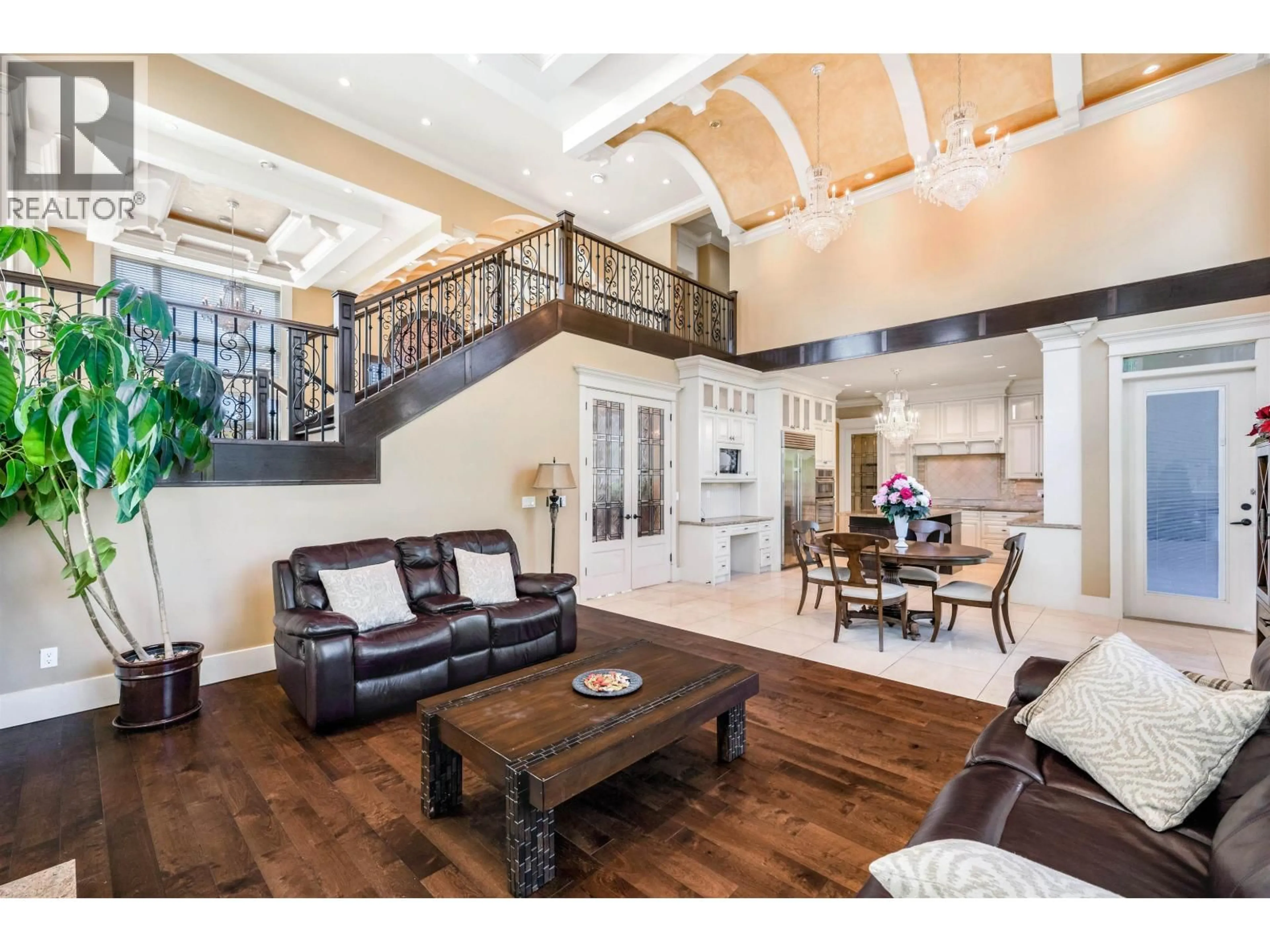 Indoor foyer for 6760 GAMBA, Richmond British Columbia V7C2G5