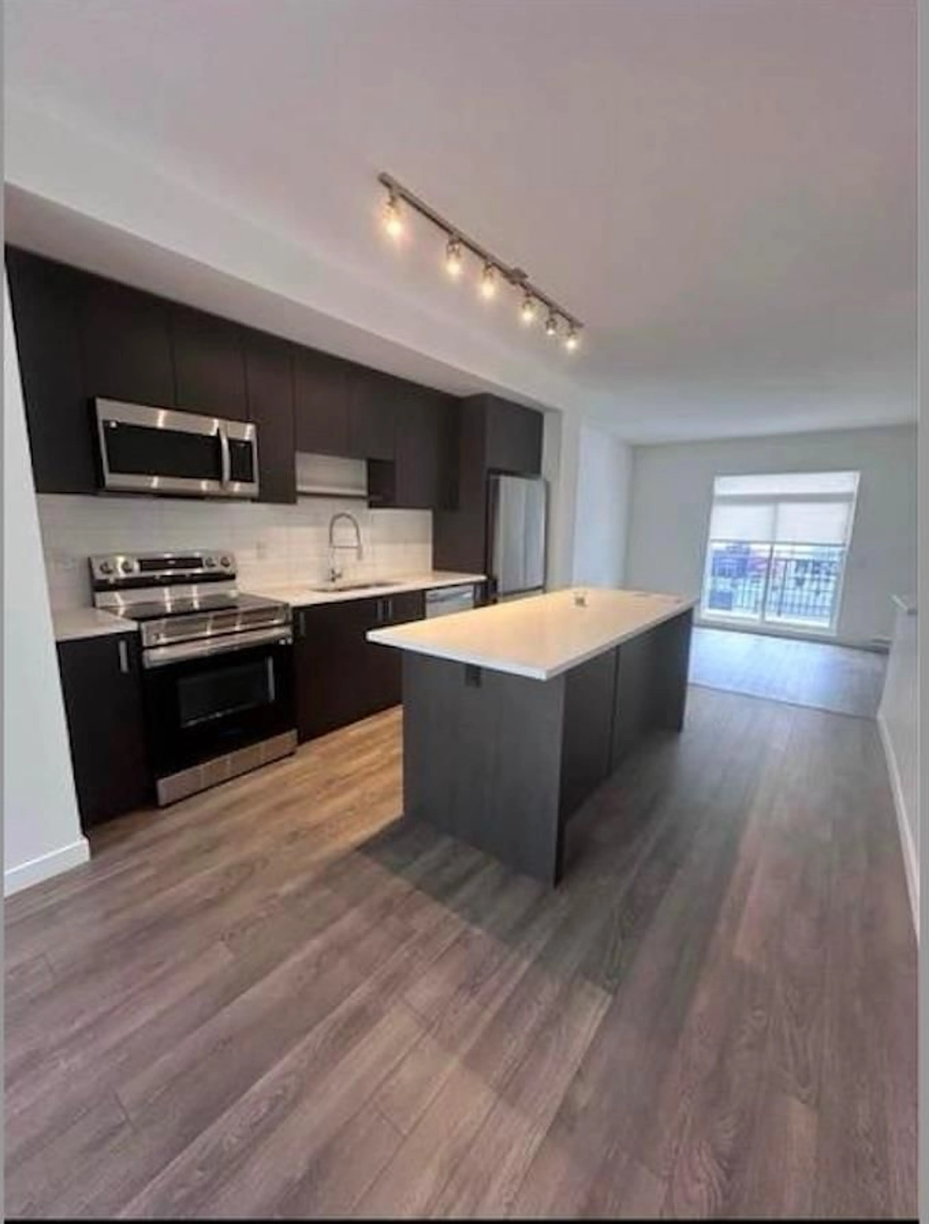 Open concept kitchen, unknown for 95 - 15778 85 AVENUE, Surrey British Columbia V4N6W8
