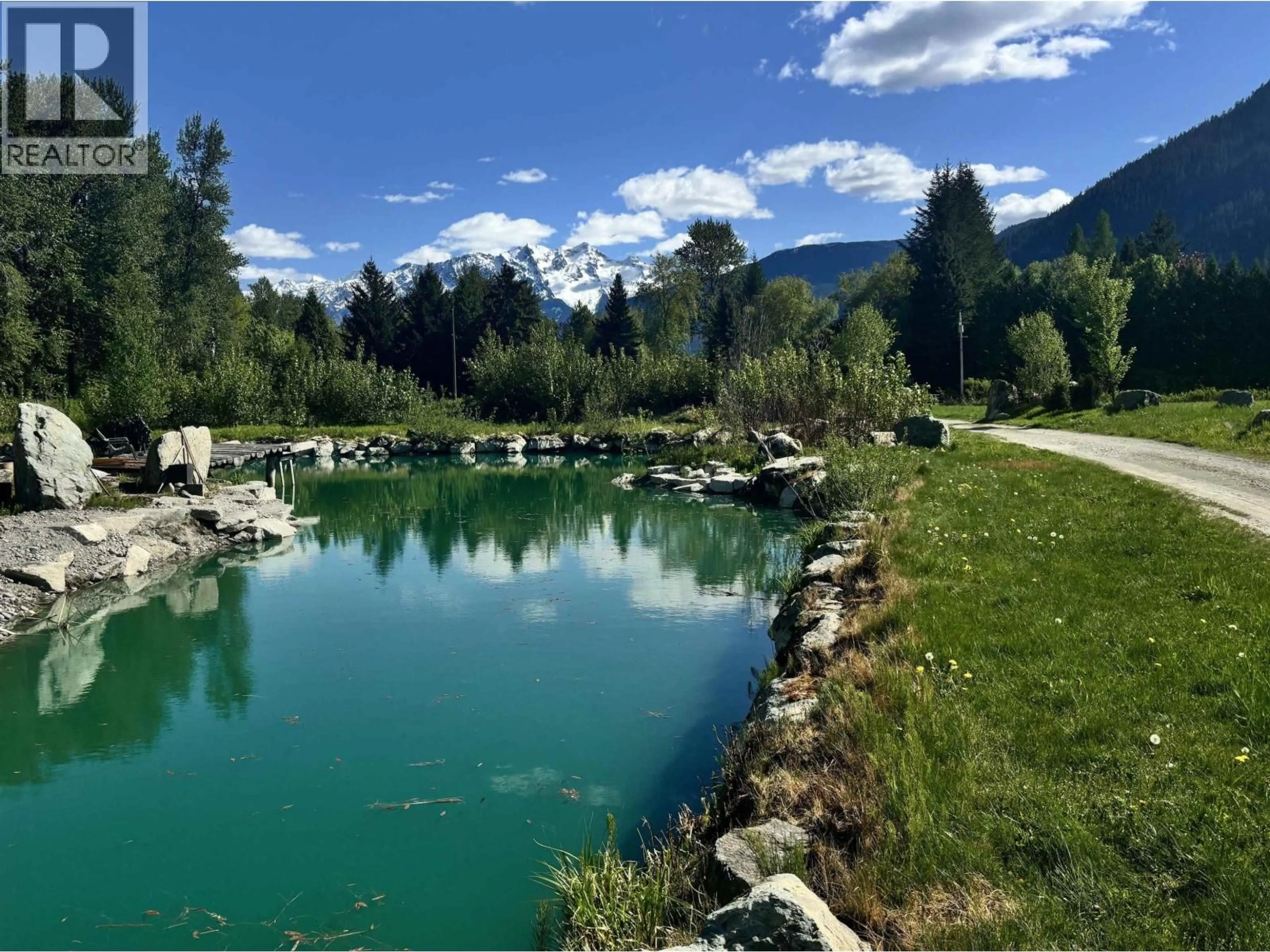 Pool for 945 ERICKSON ROAD, Pemberton British Columbia V0N2L2