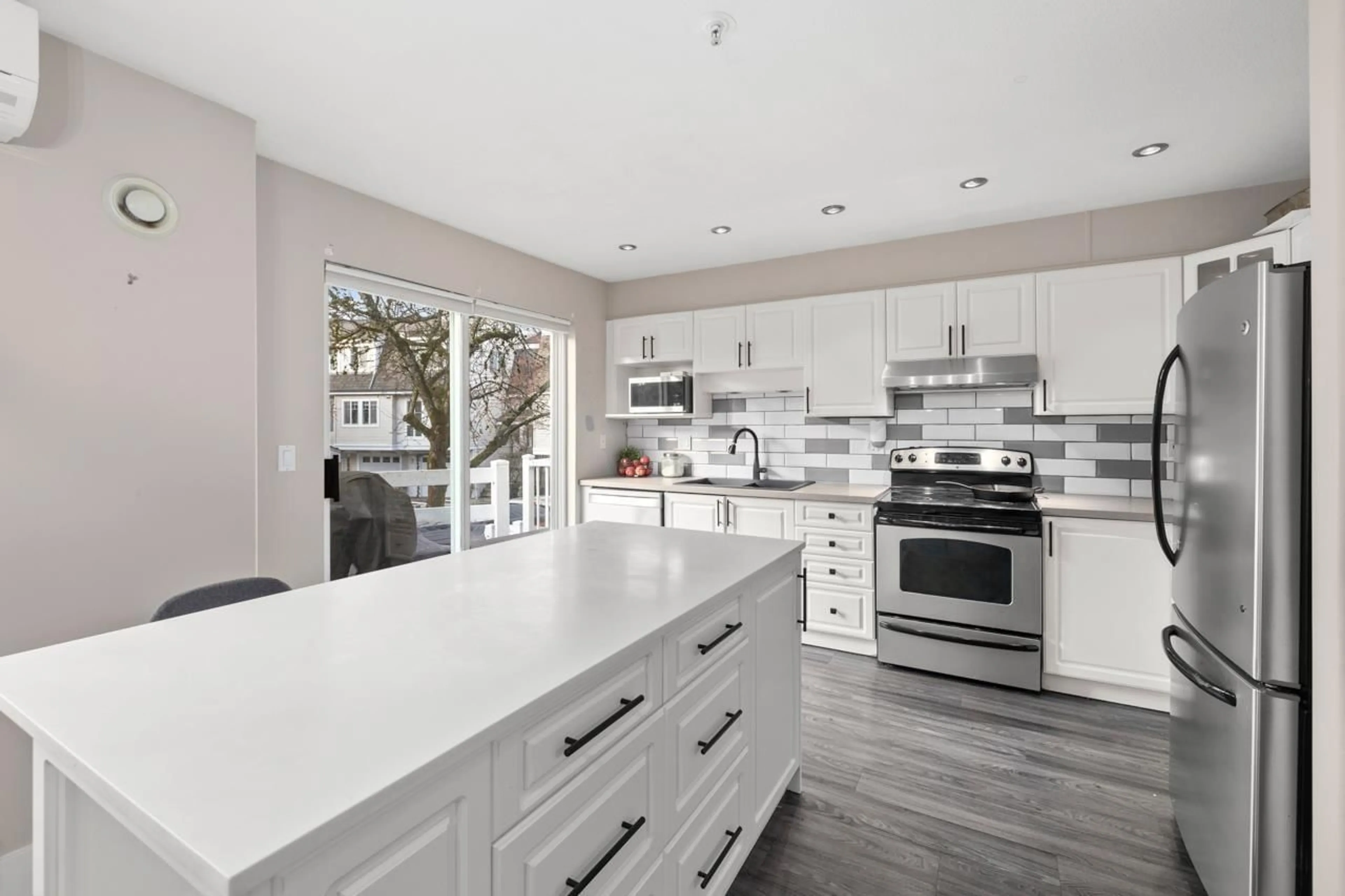 Open concept kitchen, unknown for 84 - 8930 WALNUT GROVE DRIVE, Langley British Columbia V1M3K2
