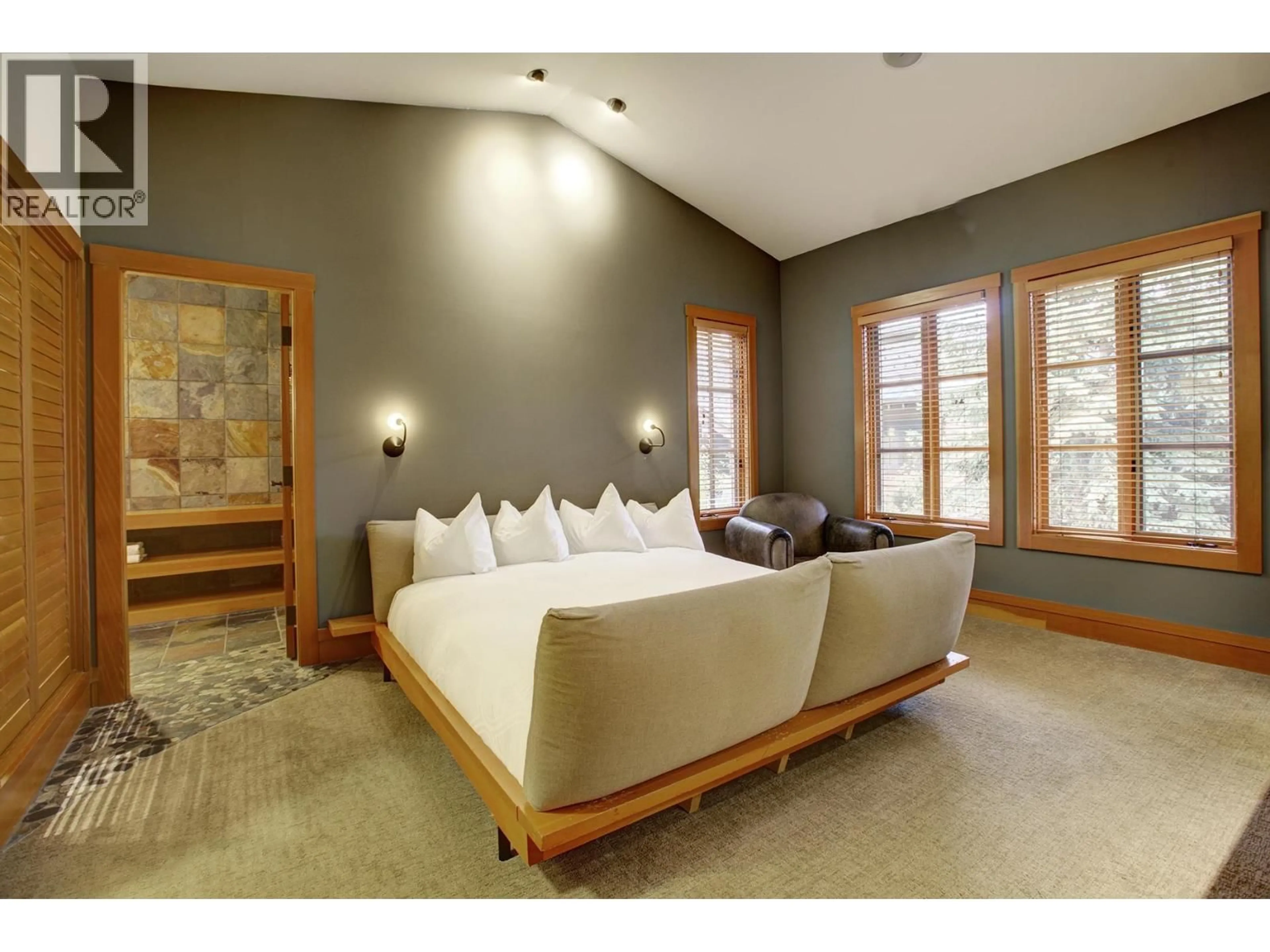 A pic of a room for 6C - 2300 NORDIC DRIVE, Whistler British Columbia V8E0A6
