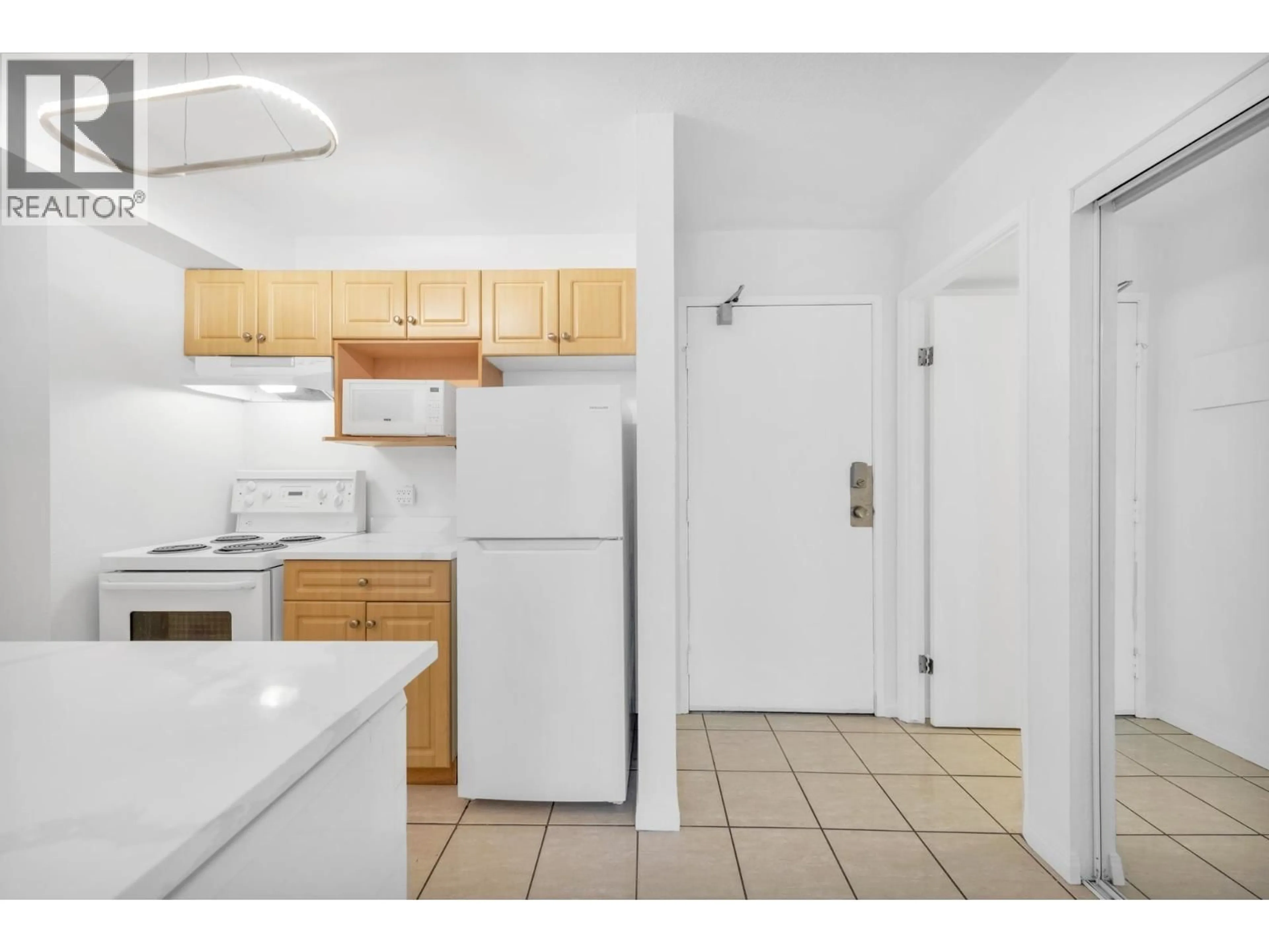 Standard kitchen, unknown for 209 - 1330 BURRARD STREET, Vancouver British Columbia V6Z2B8