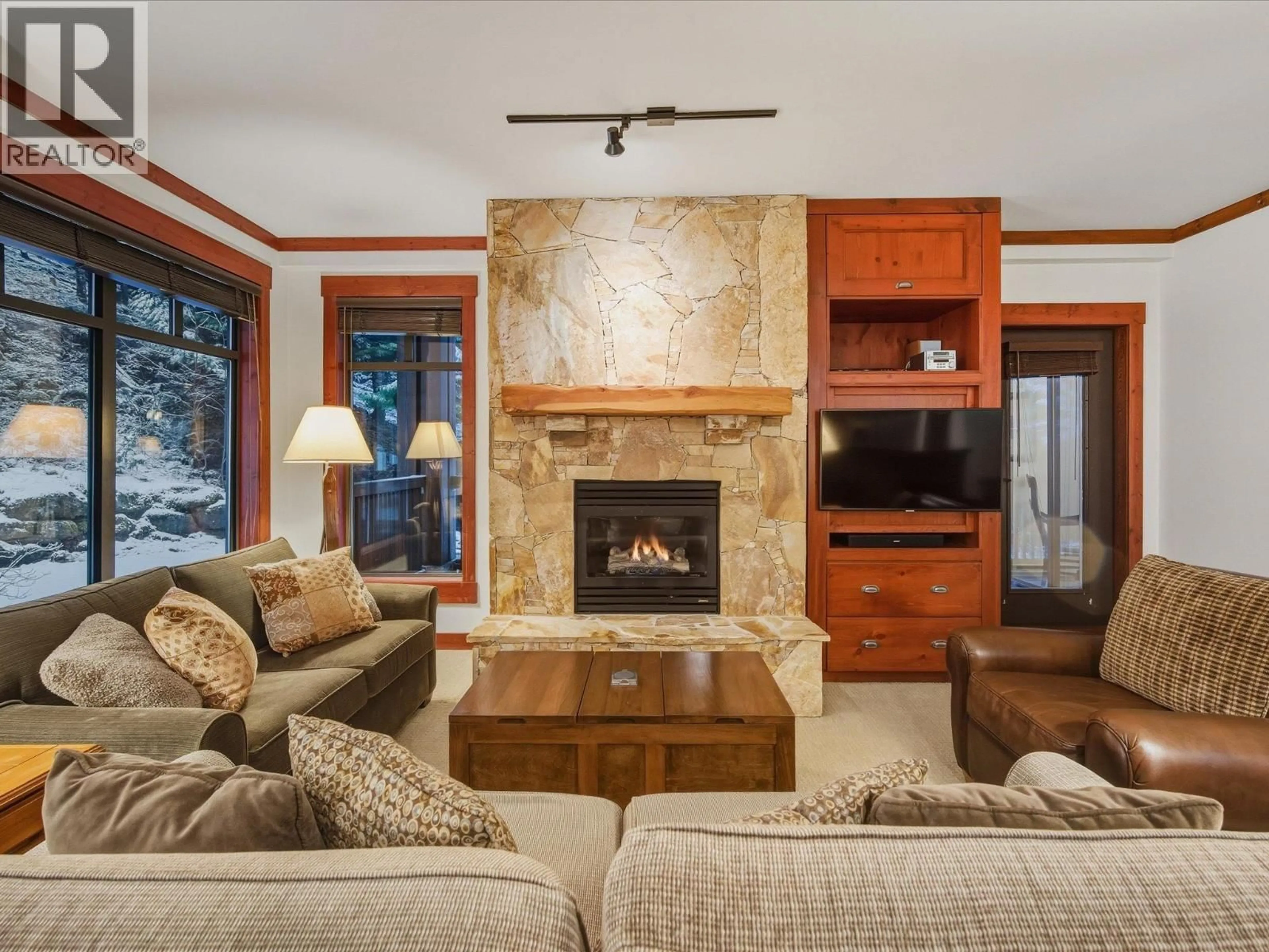 Living room with furniture, unknown for 221 - 2202 GONDOLA WAY, Whistler British Columbia V8E0M7