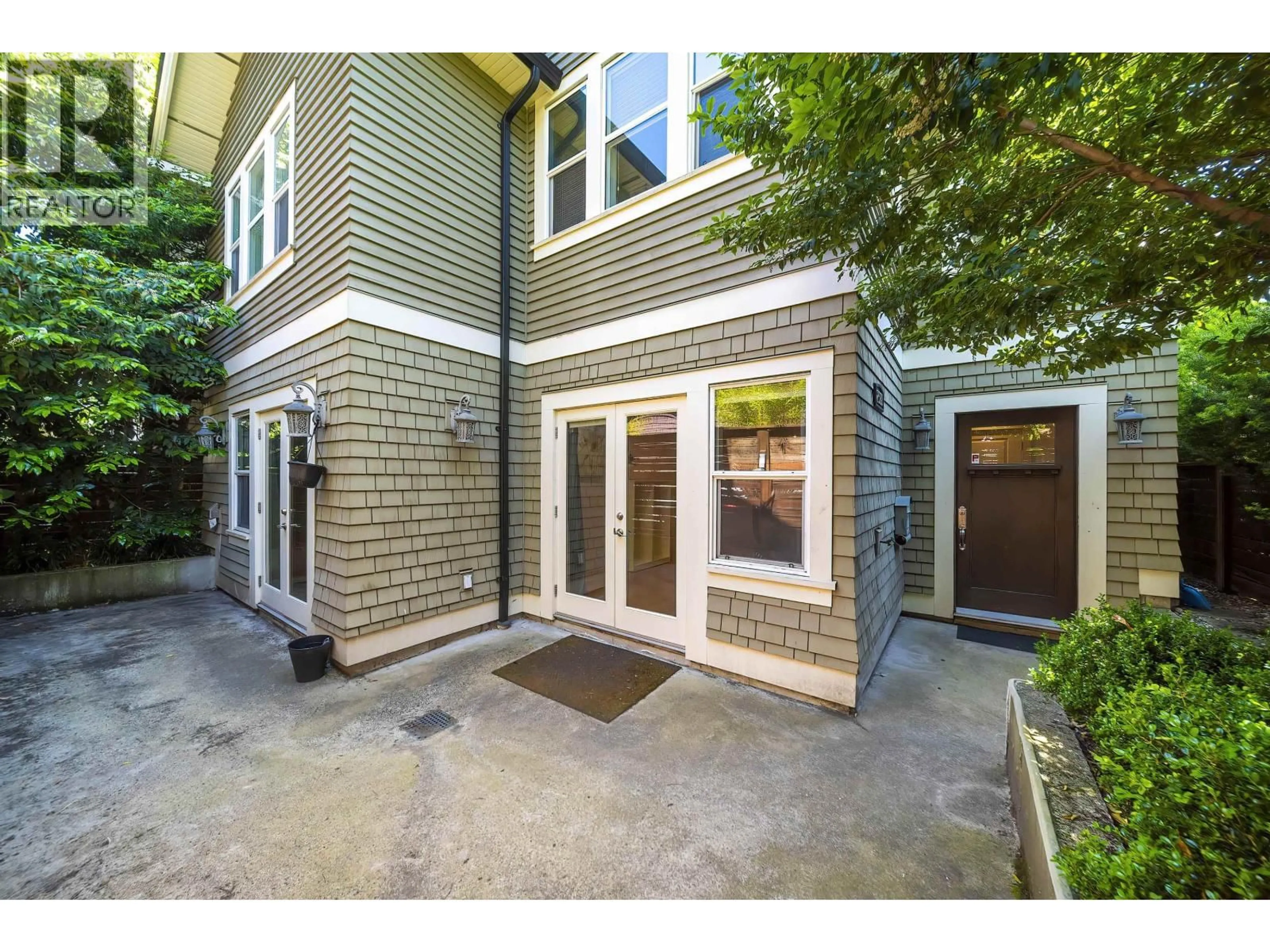 Unknown for 2388 MACDONALD STREET, Vancouver British Columbia V6K3Y8