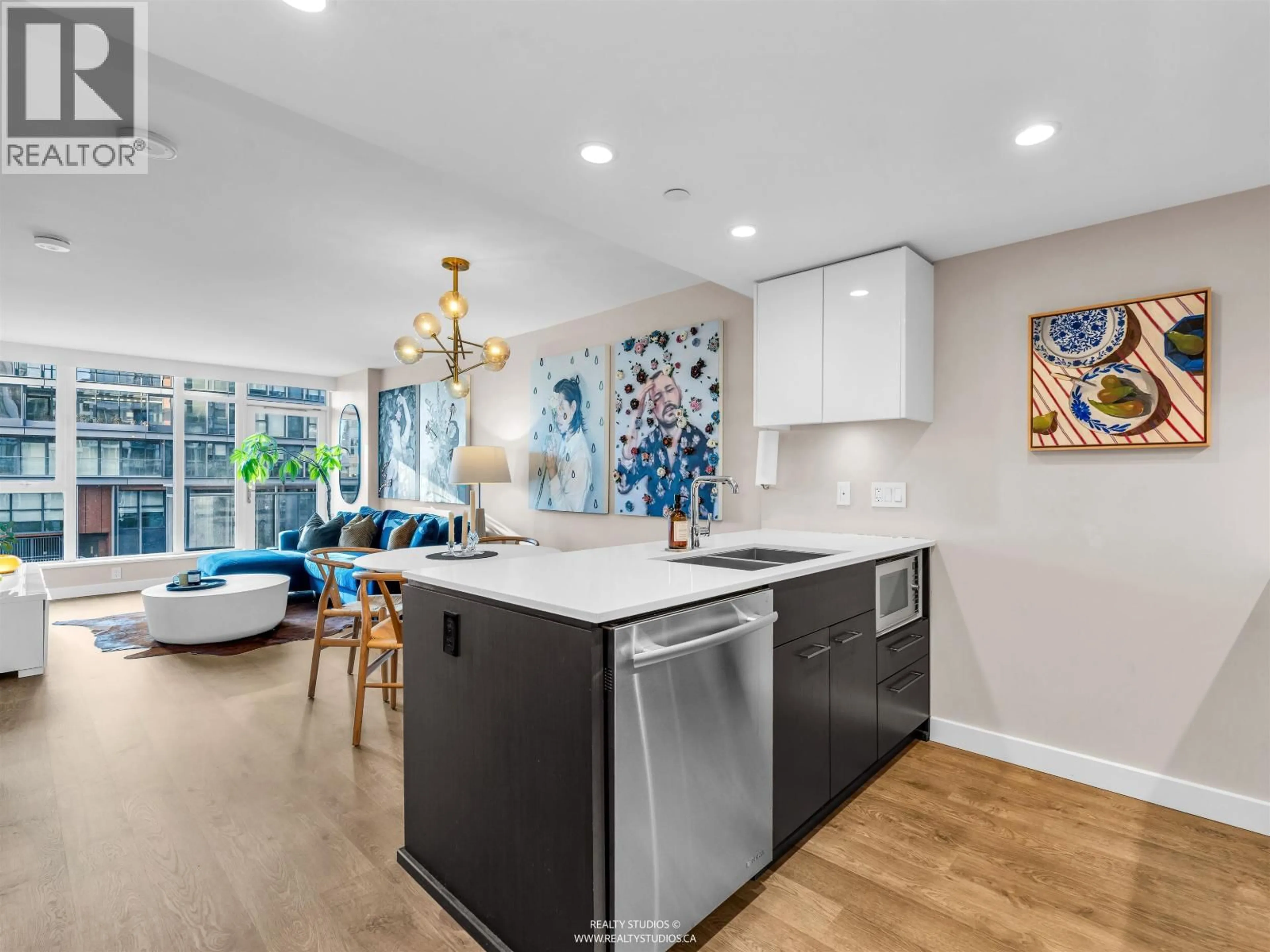 Open concept kitchen, unknown for 306 - 1618 QUEBEC STREET, Vancouver British Columbia V6A0C5