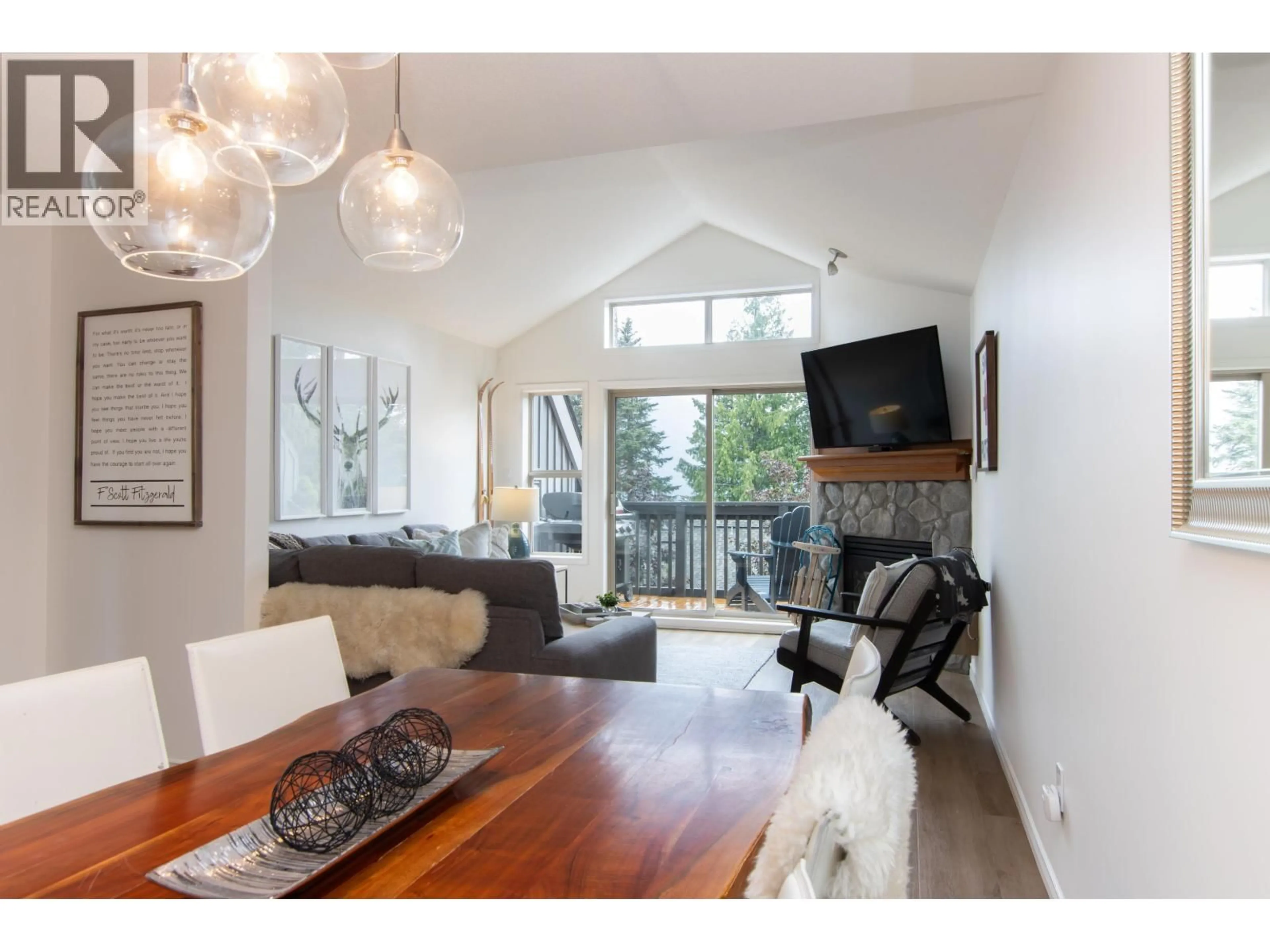 Living room with furniture, wood/laminate floor for 7 - 4890 PAINTED CLIFF ROAD, Whistler British Columbia V8E1C9