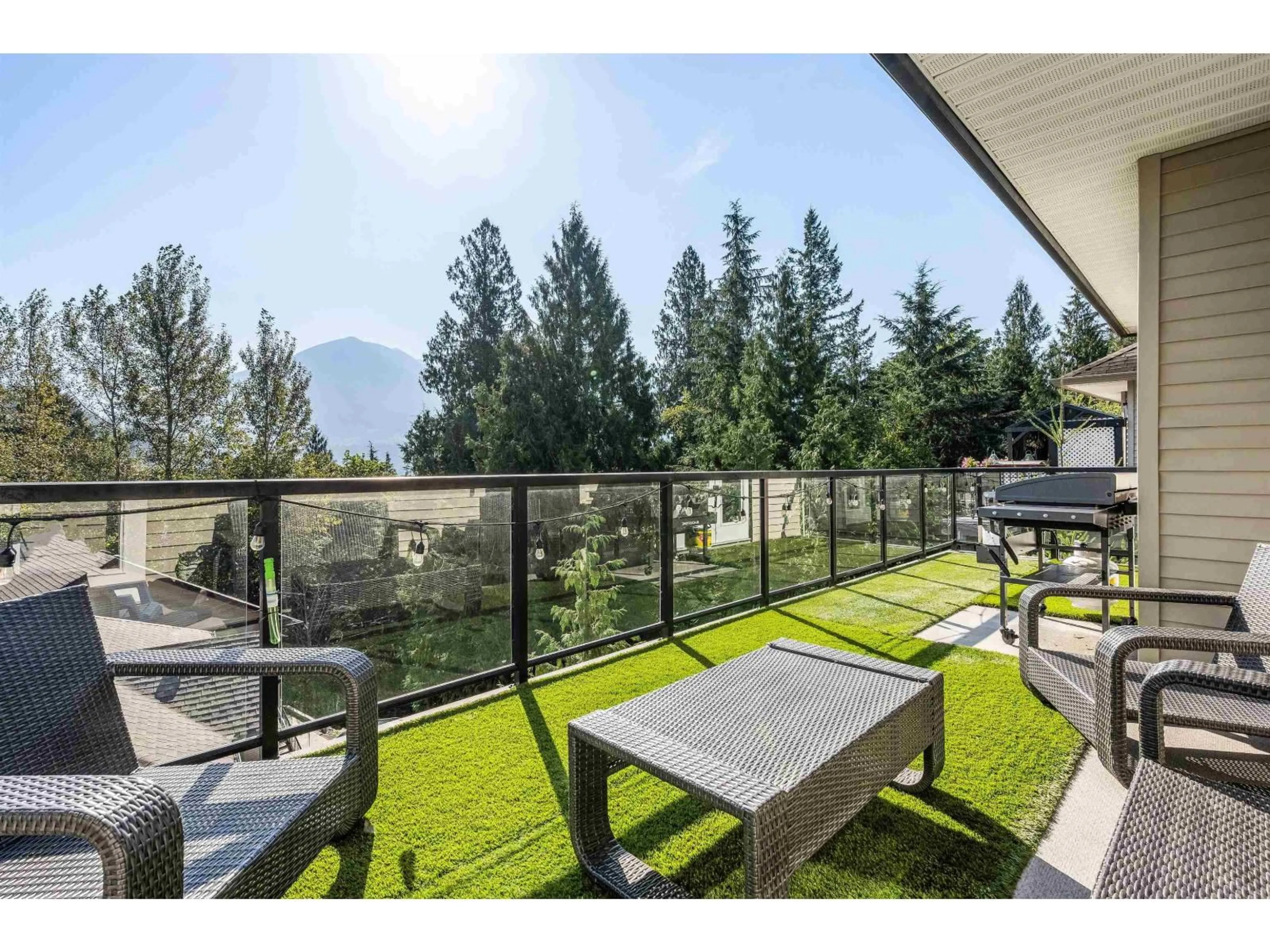 Patio, mountain view for 24 - 45957 SHERWOOD DRIVE, Chilliwack British Columbia V2R5Y2